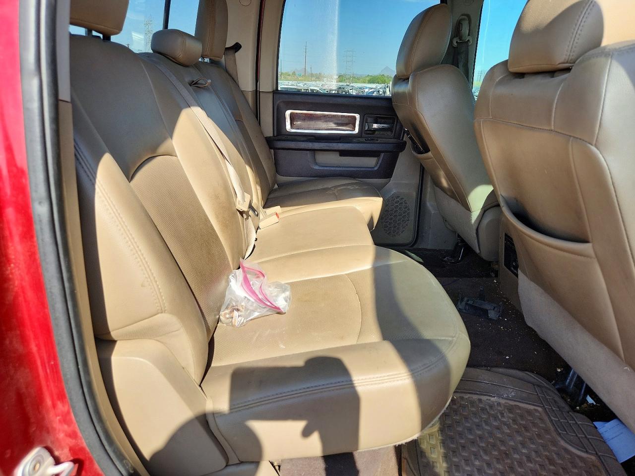 2011 Dodge Ram 2500 Red vin: 3D7TT2CT9BG608304