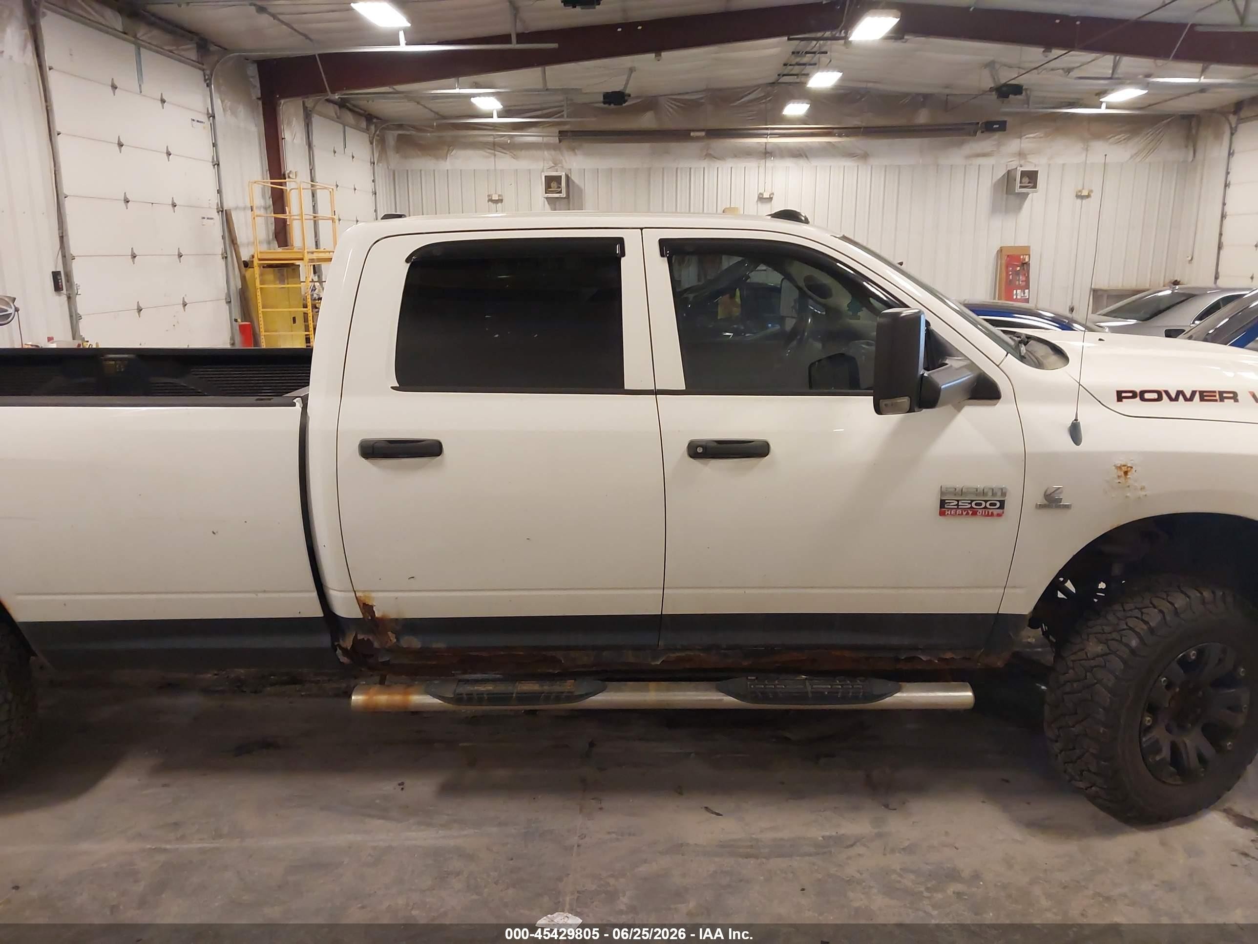 2010 Dodge Ram 2500 St White vin: 3D7UT2CL0AG170503