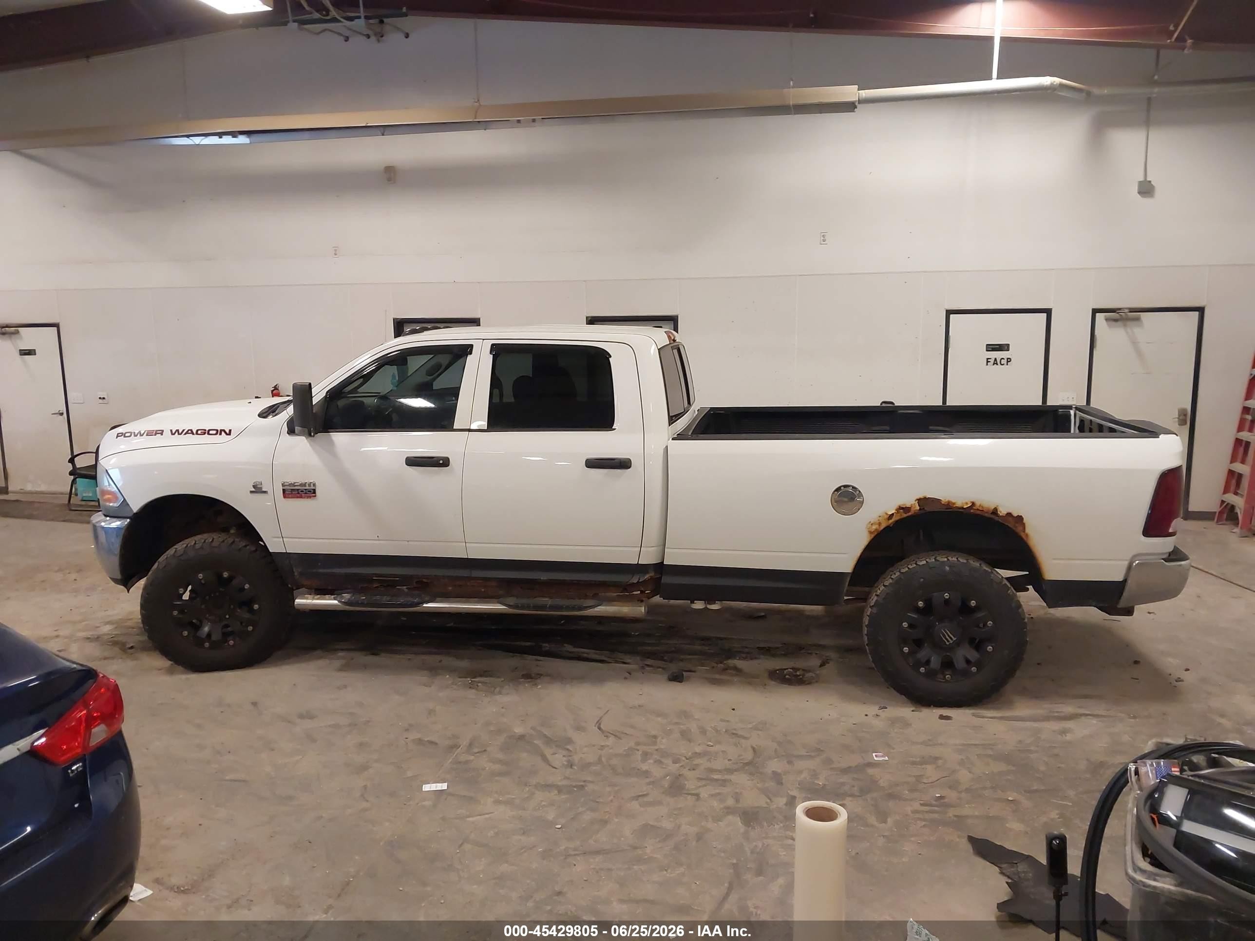 2010 Dodge Ram 2500 St White vin: 3D7UT2CL0AG170503