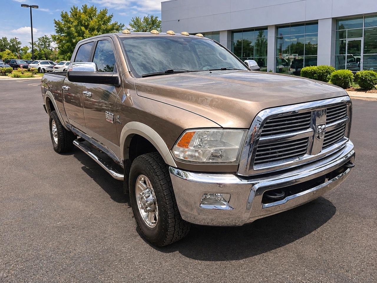 2010 Dodge Ram 2500 Two Tone vin: 3D7UT2CL0AG189021