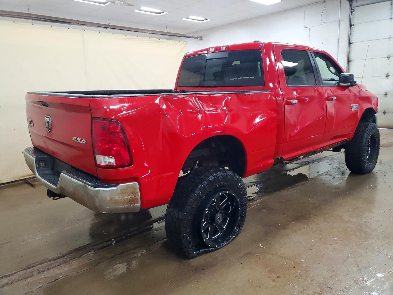 2011 Dodge Ram 2500 Red vin: 3D7UT2CL0BG562706
