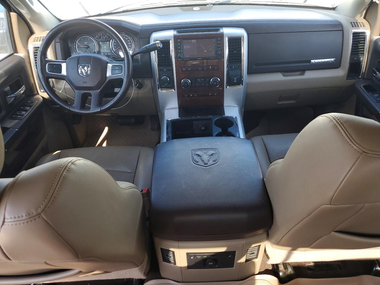 2010 Dodge Ram 2500 White vin: 3D7UT2CL3AG188171