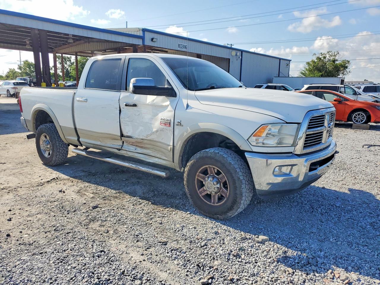2010 Dodge Ram 2500 White vin: 3D7UT2CL3AG188171