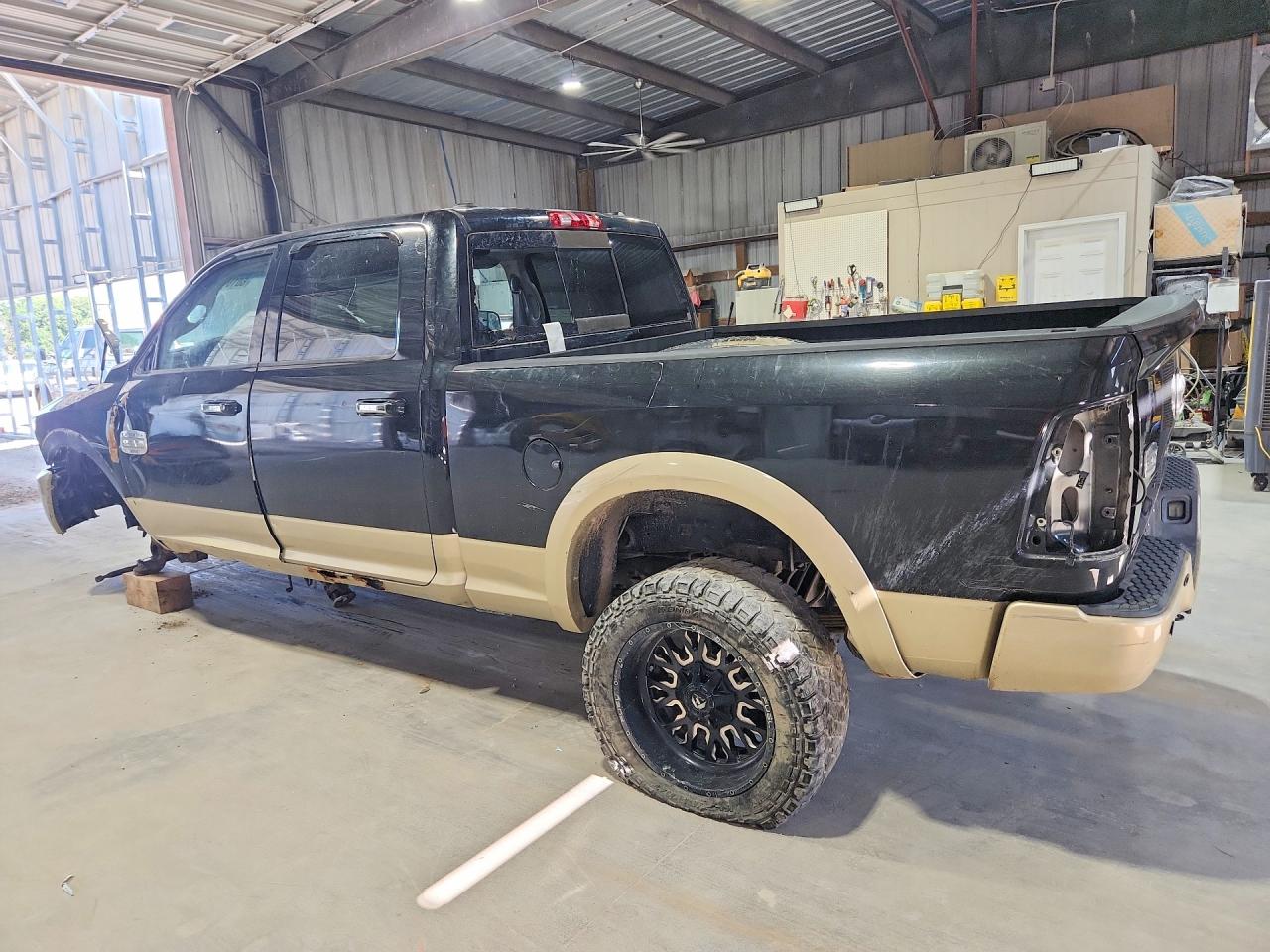 2011 Dodge Ram 2500 Black vin: 3D7UT2CL4BG582652