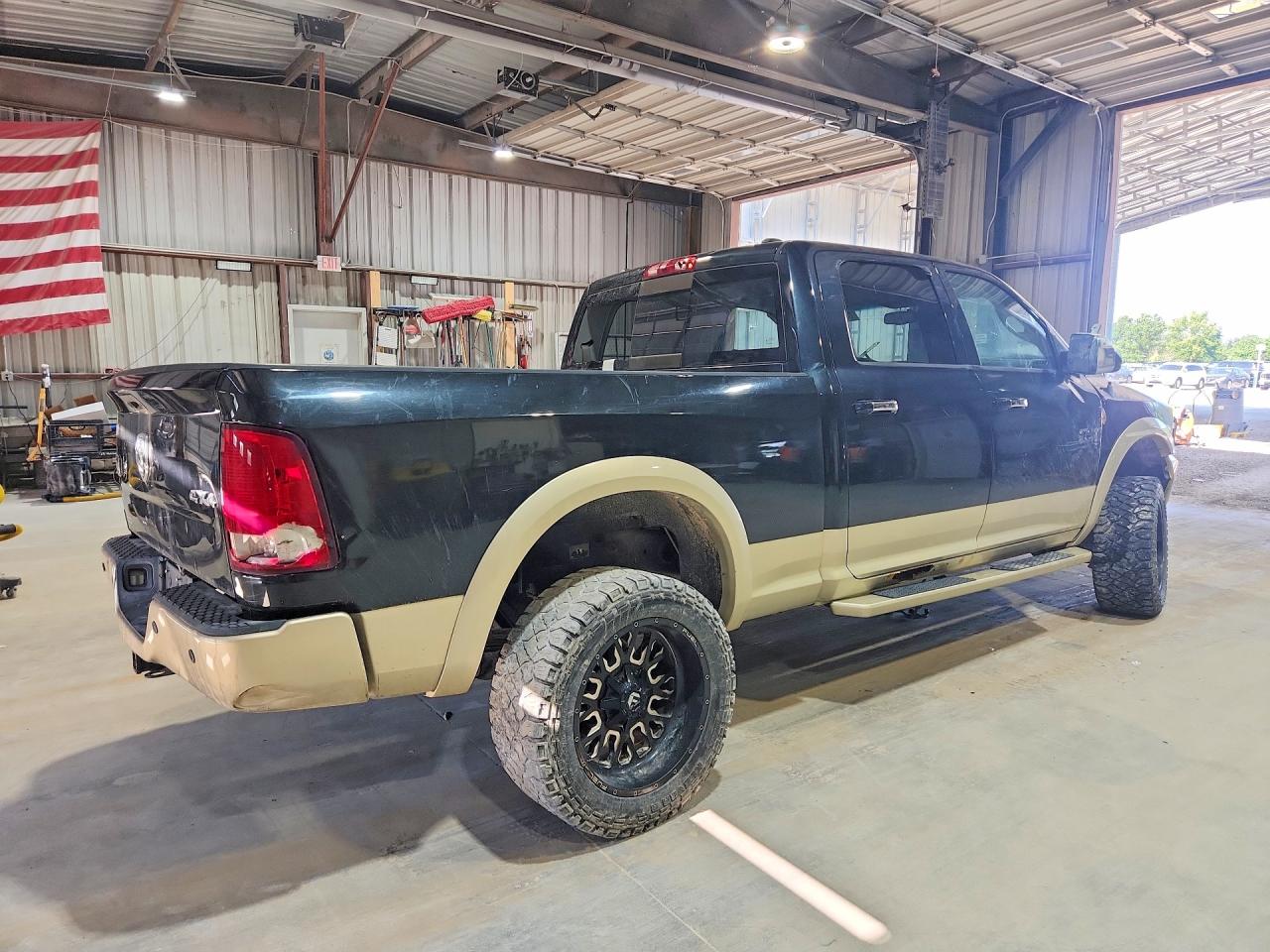 2011 Dodge Ram 2500 Black vin: 3D7UT2CL4BG582652