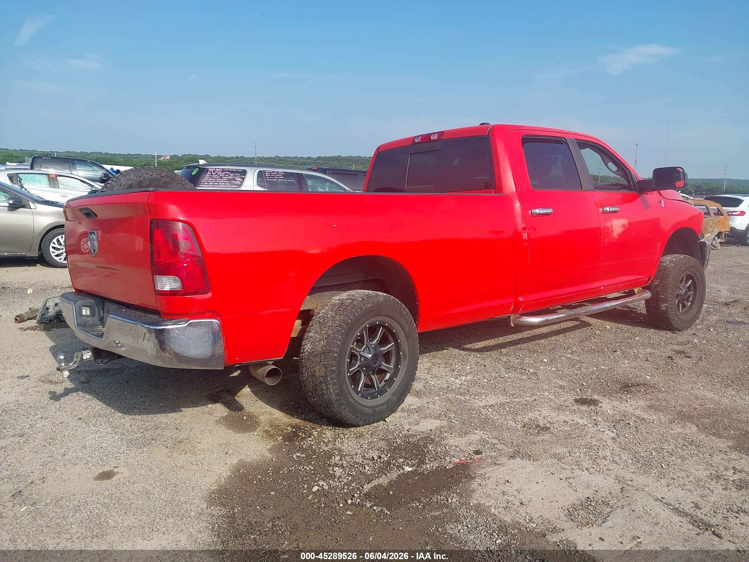 2011 Ram Ram 2500 Slt Red vin: 3D7UT2CL5BG532939