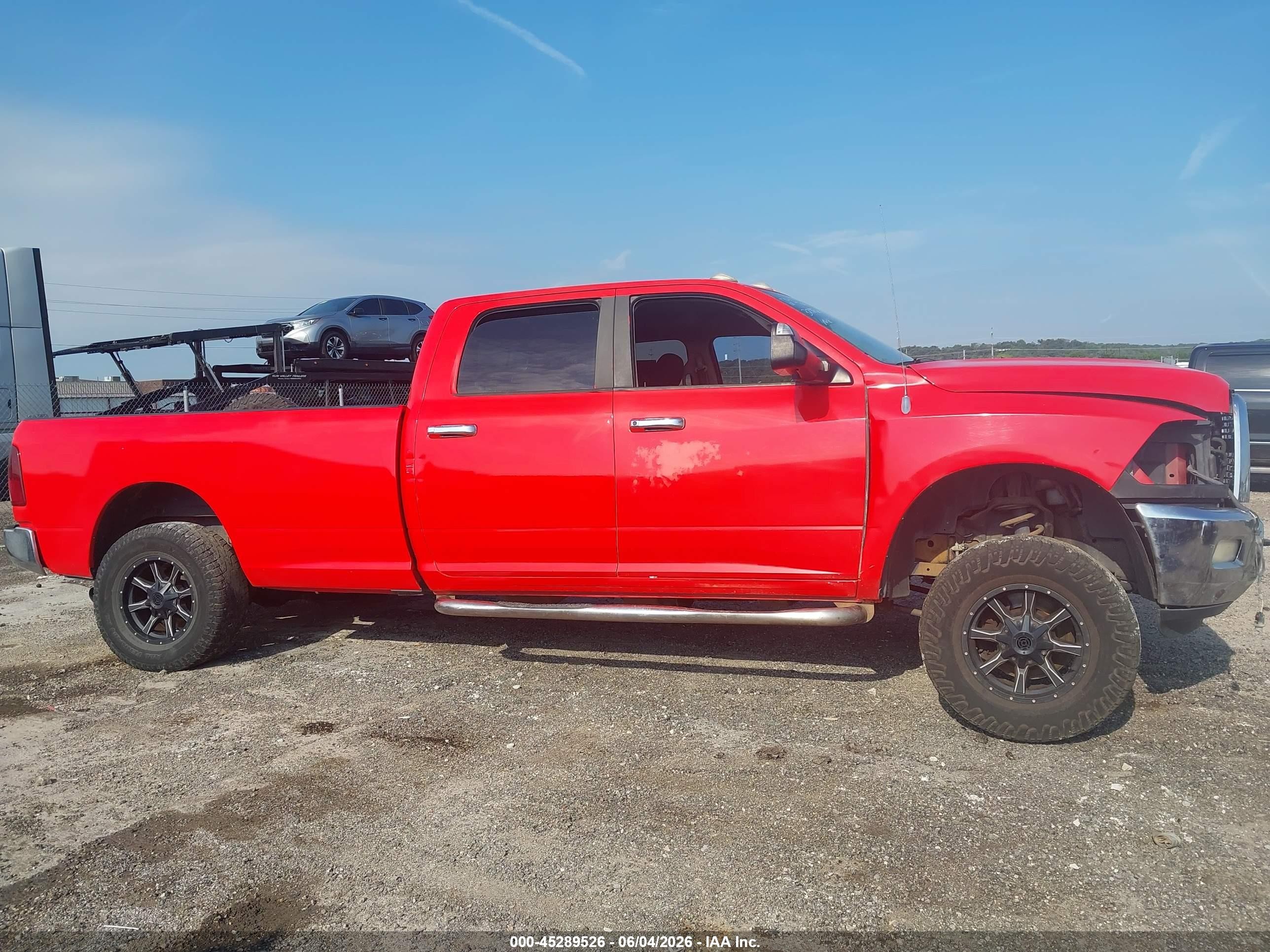 2011 Ram Ram 2500 Slt Red vin: 3D7UT2CL5BG532939
