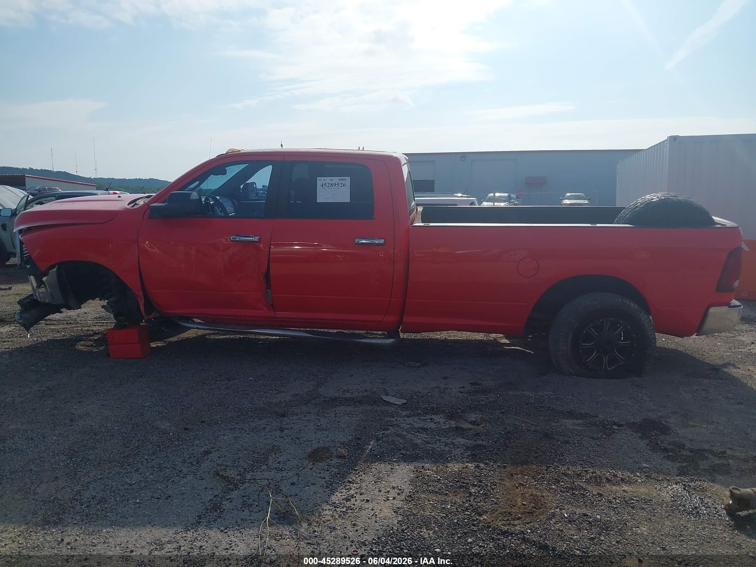2011 Ram Ram 2500 Slt Red vin: 3D7UT2CL5BG532939