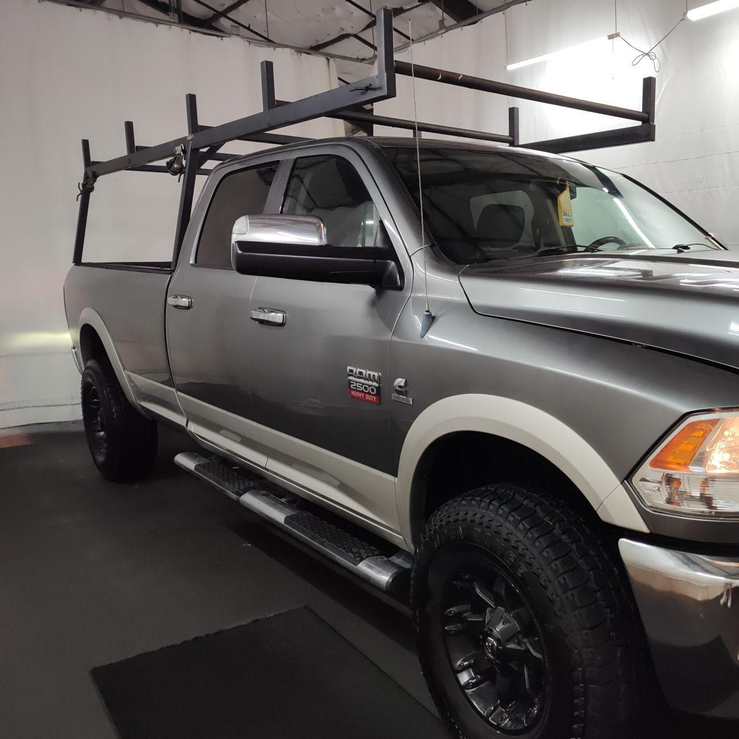 2010 Dodge Ram 2500 Laramie vin: 3D7UT2CL6AG121614