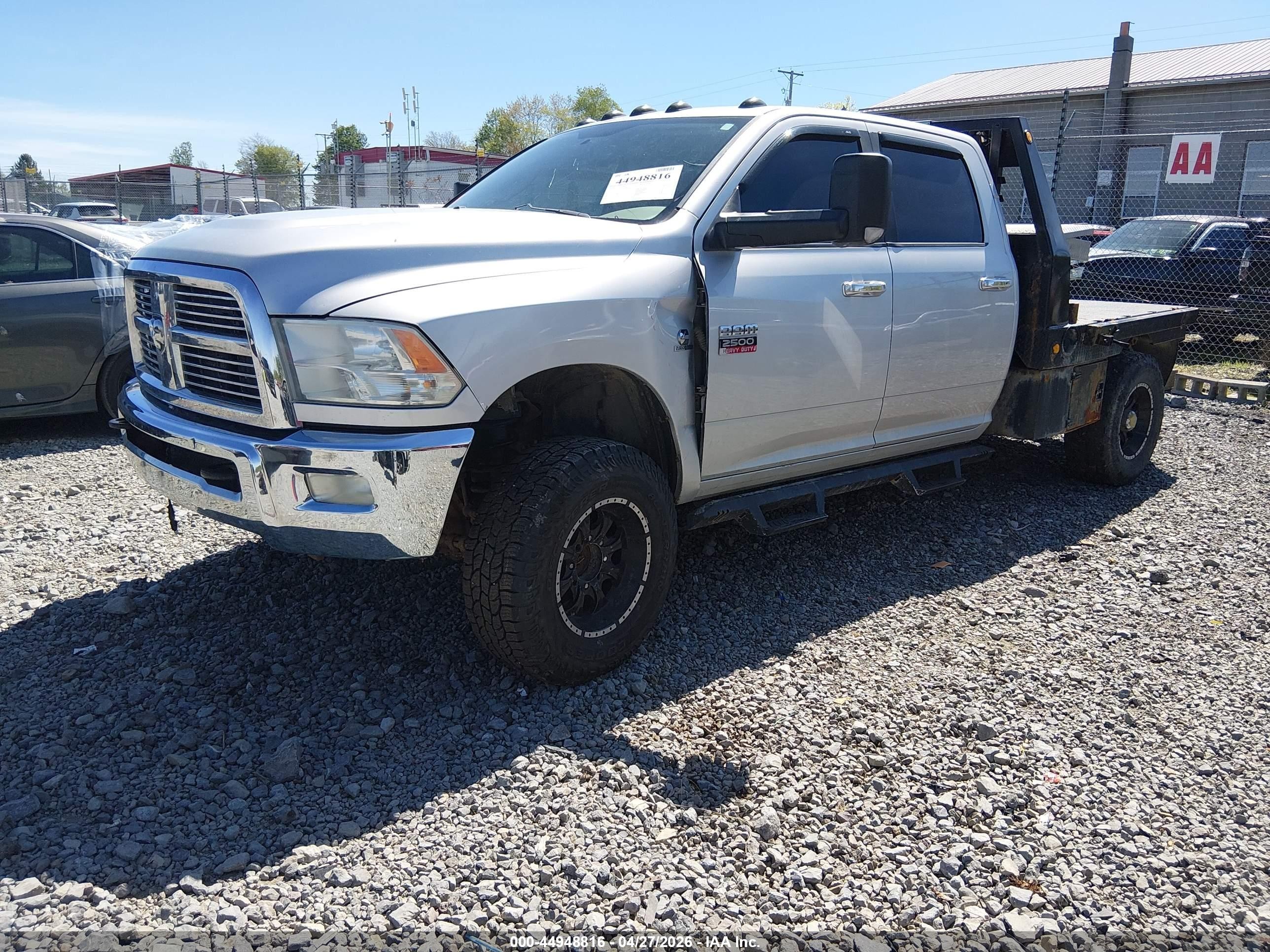 2010 Dodge Ram 2500 Slt Серебряный vin: 3D7UT2CL7AG140463