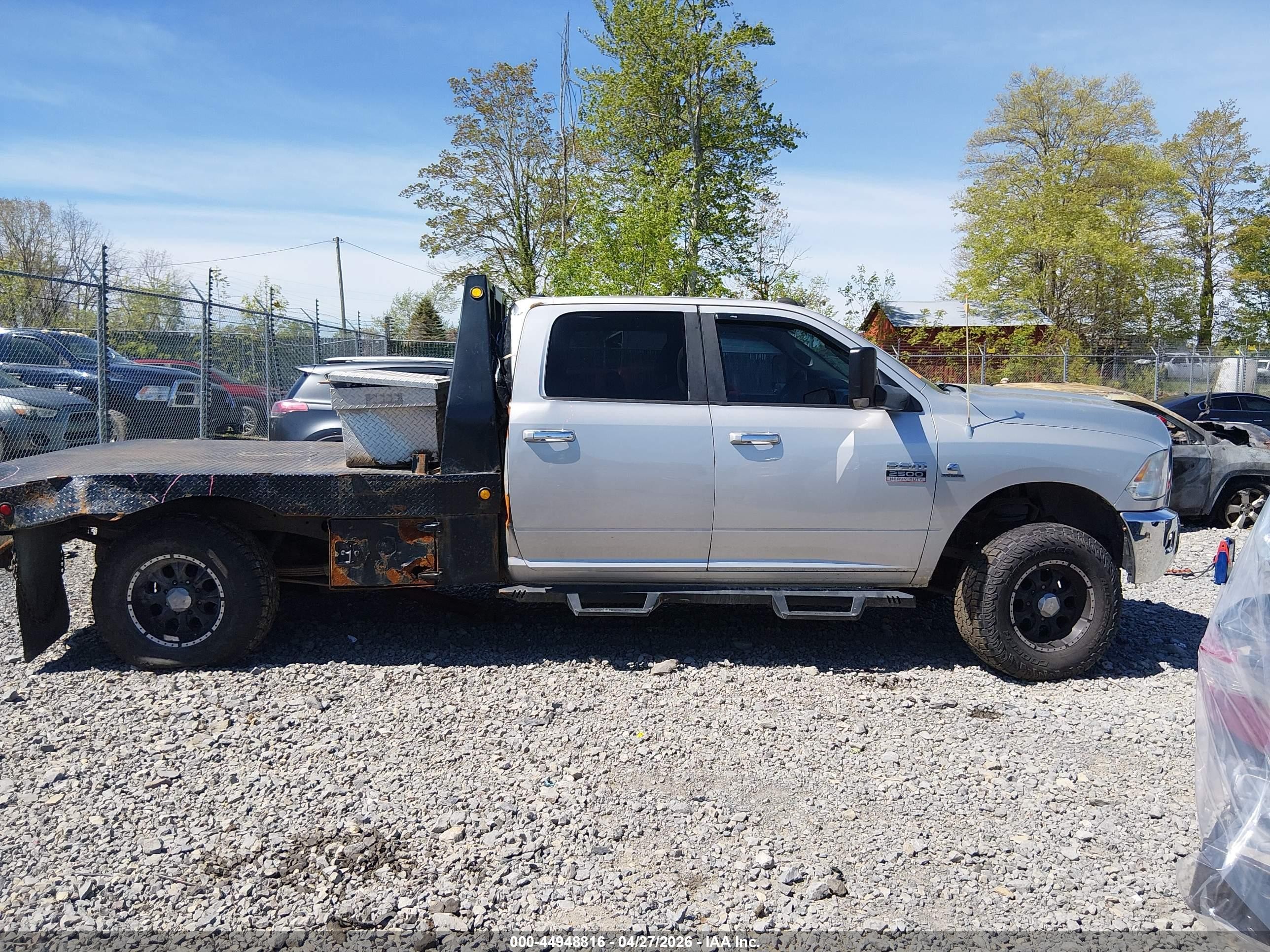 2010 Dodge Ram 2500 Slt Серебряный vin: 3D7UT2CL7AG140463