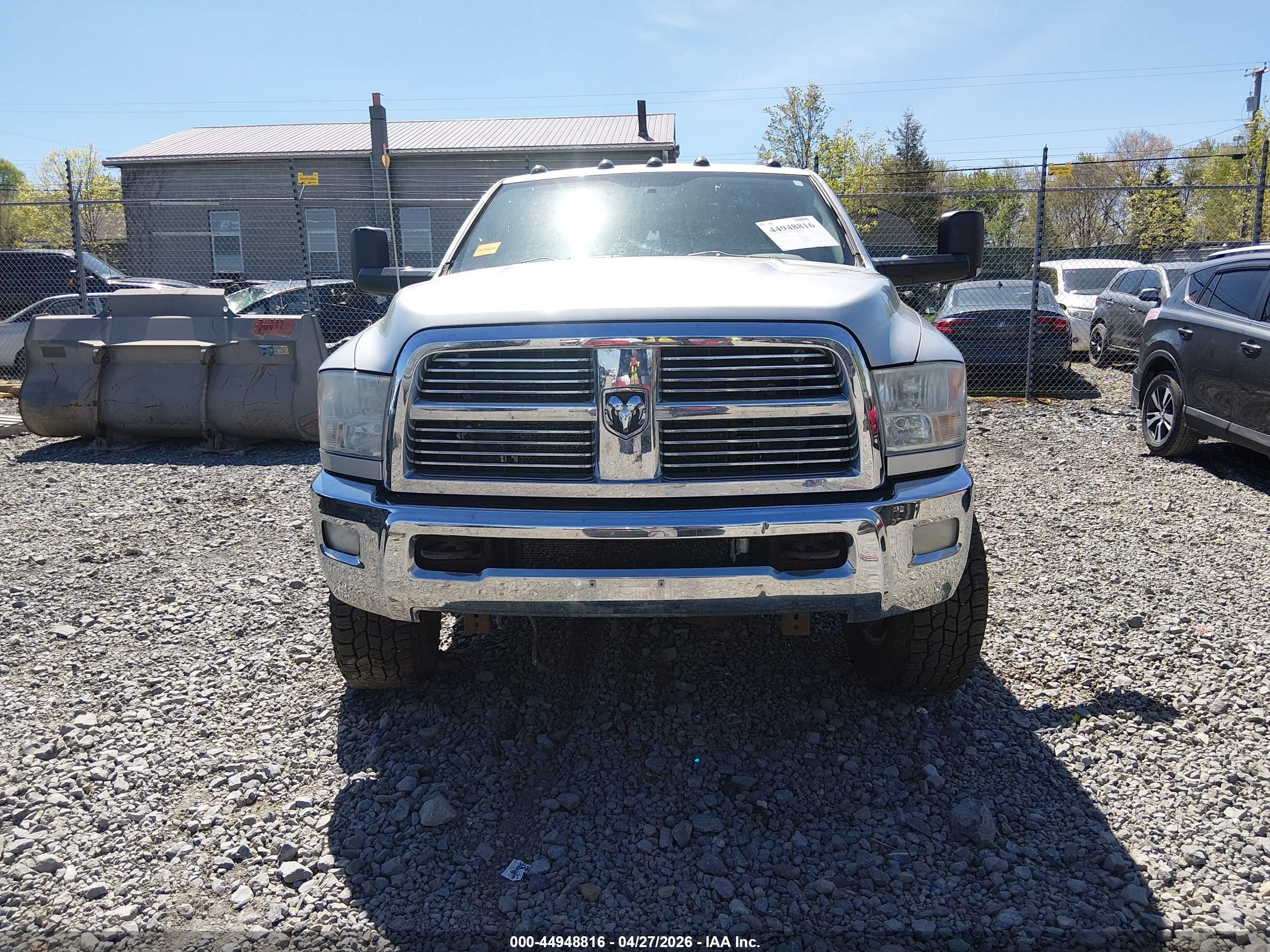 2010 Dodge Ram 2500 Slt Серебряный vin: 3D7UT2CL7AG140463