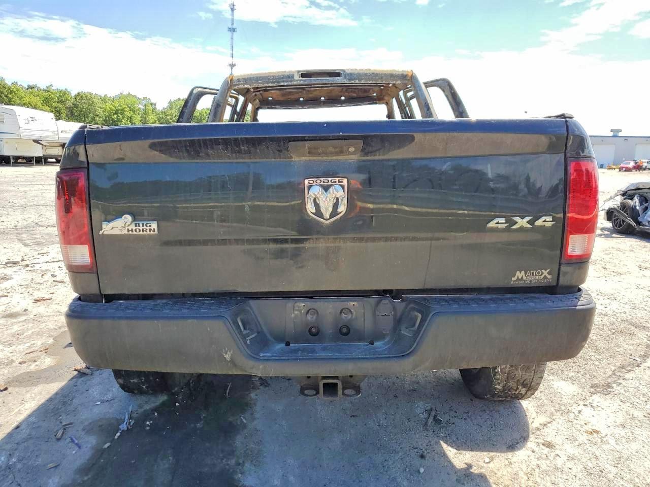 2010 Dodge Ram 2500 Black vin: 3D7UT2CL8AG146921