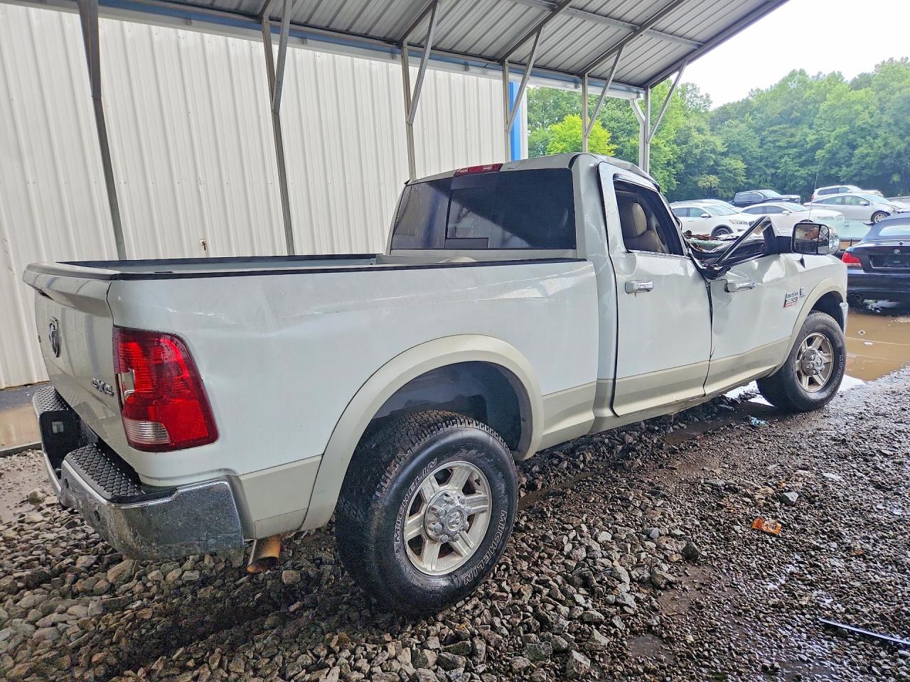 2010 Dodge Ram 2500 White vin: 3D7UT2CL8AG172337