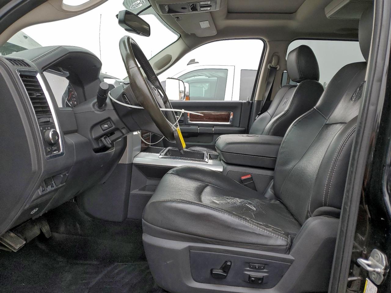 2011 Dodge Ram 2500 Black vin: 3D7UT2CL8BG530778