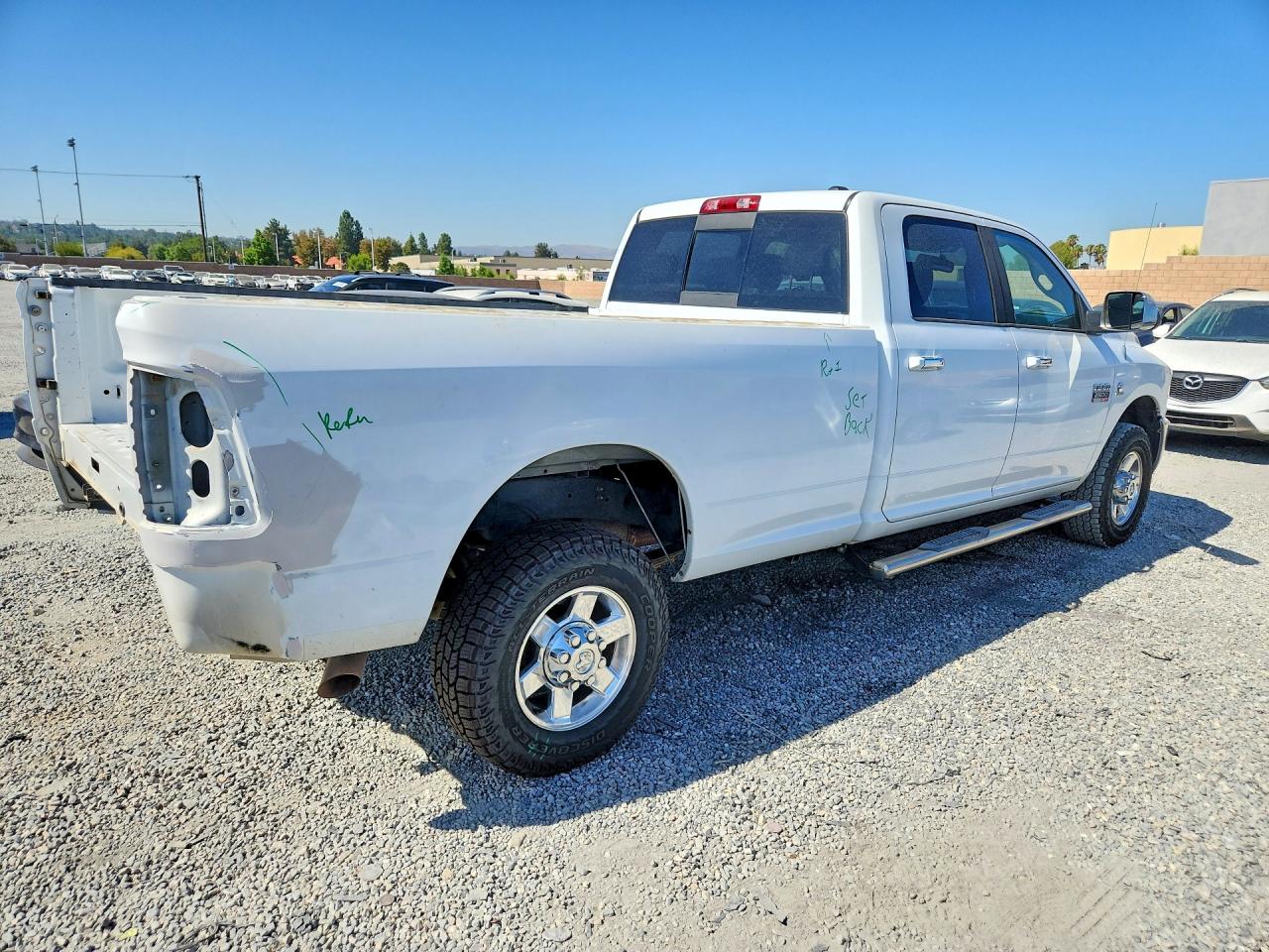 2010 Dodge Ram 2500 White vin: 3D7UT2CL9AG106914