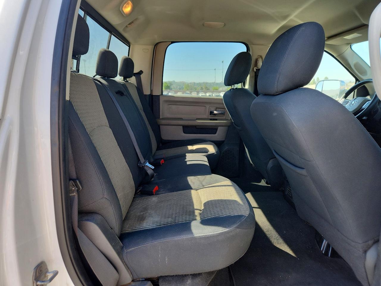 2010 Dodge Ram 2500 White vin: 3D7UT2CL9AG106914