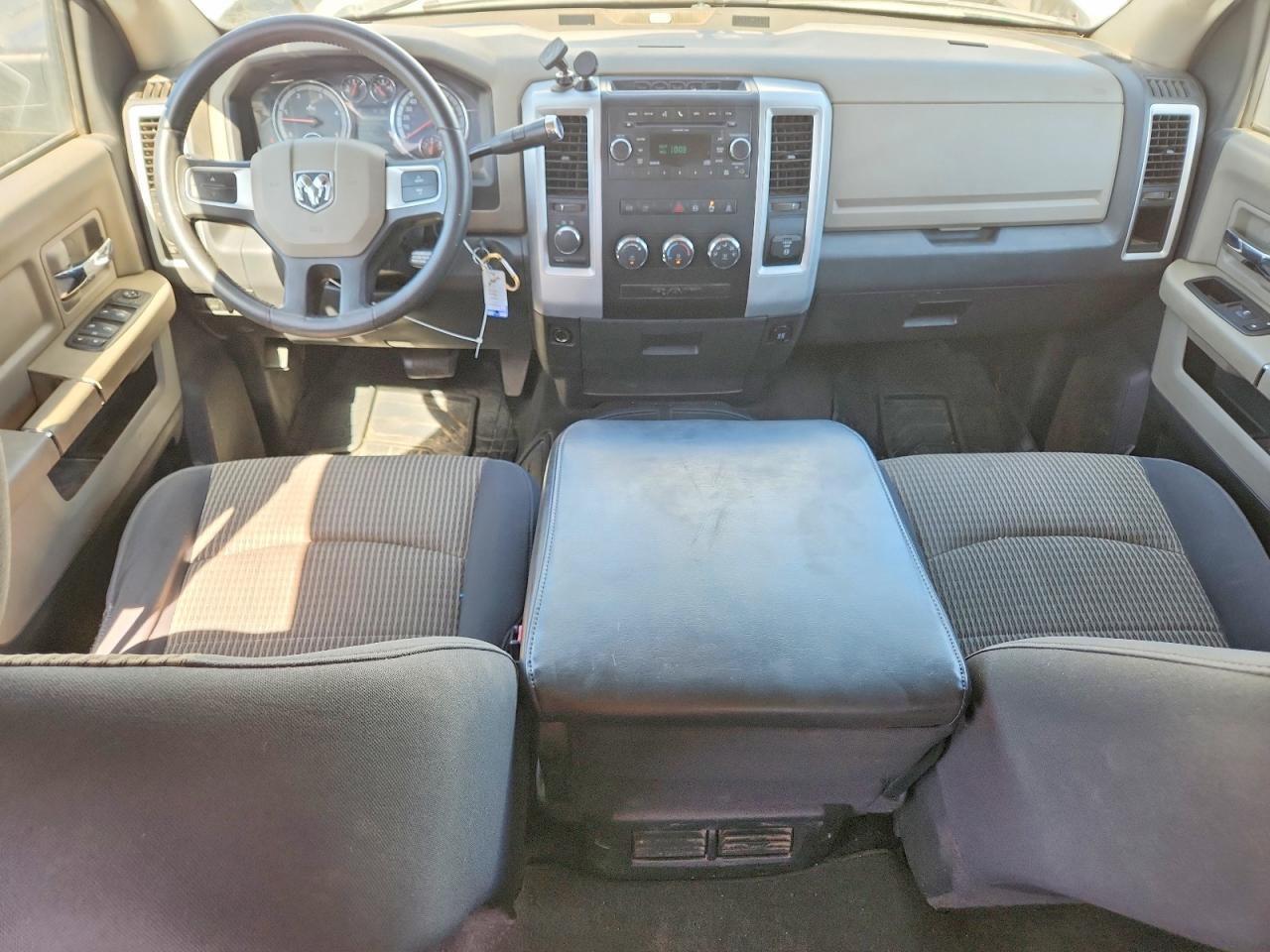2010 Dodge Ram 2500 White vin: 3D7UT2CL9AG106914