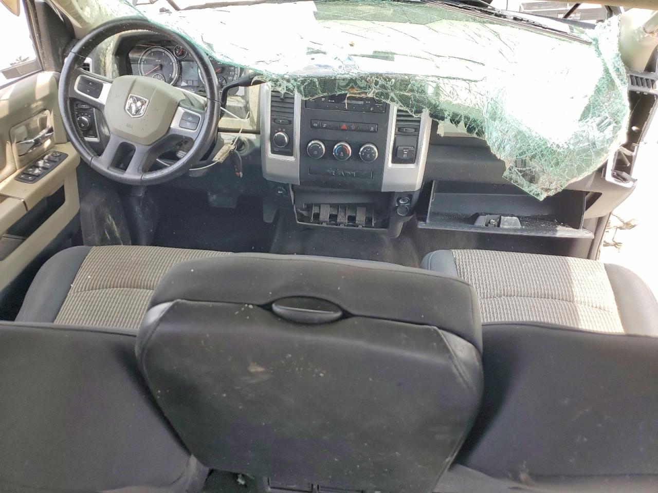 2011 Dodge Ram 2500 Silver vin: 3D7UT2CLXBG557531