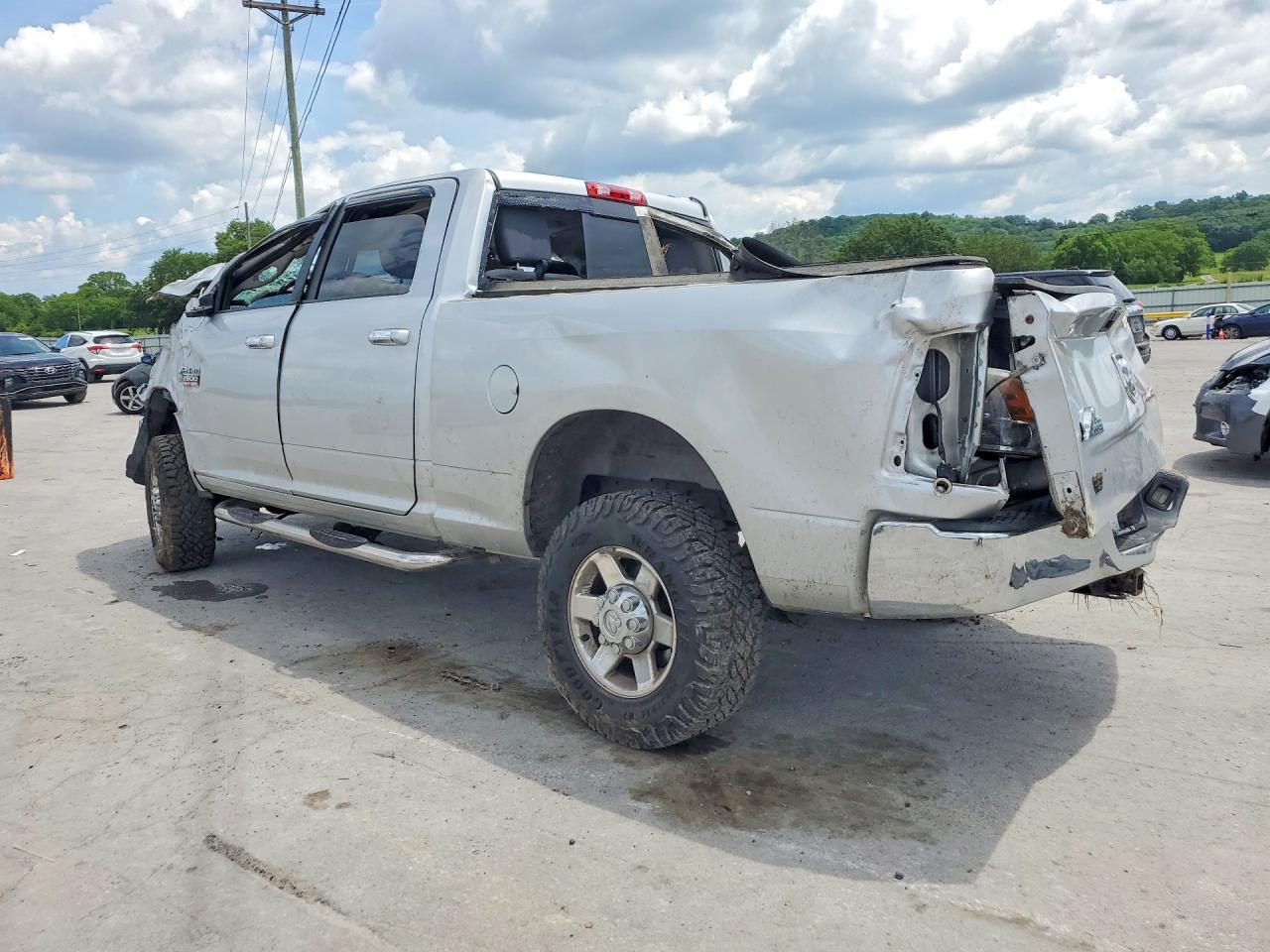 2011 Dodge Ram 2500 Silver vin: 3D7UT2CLXBG557531