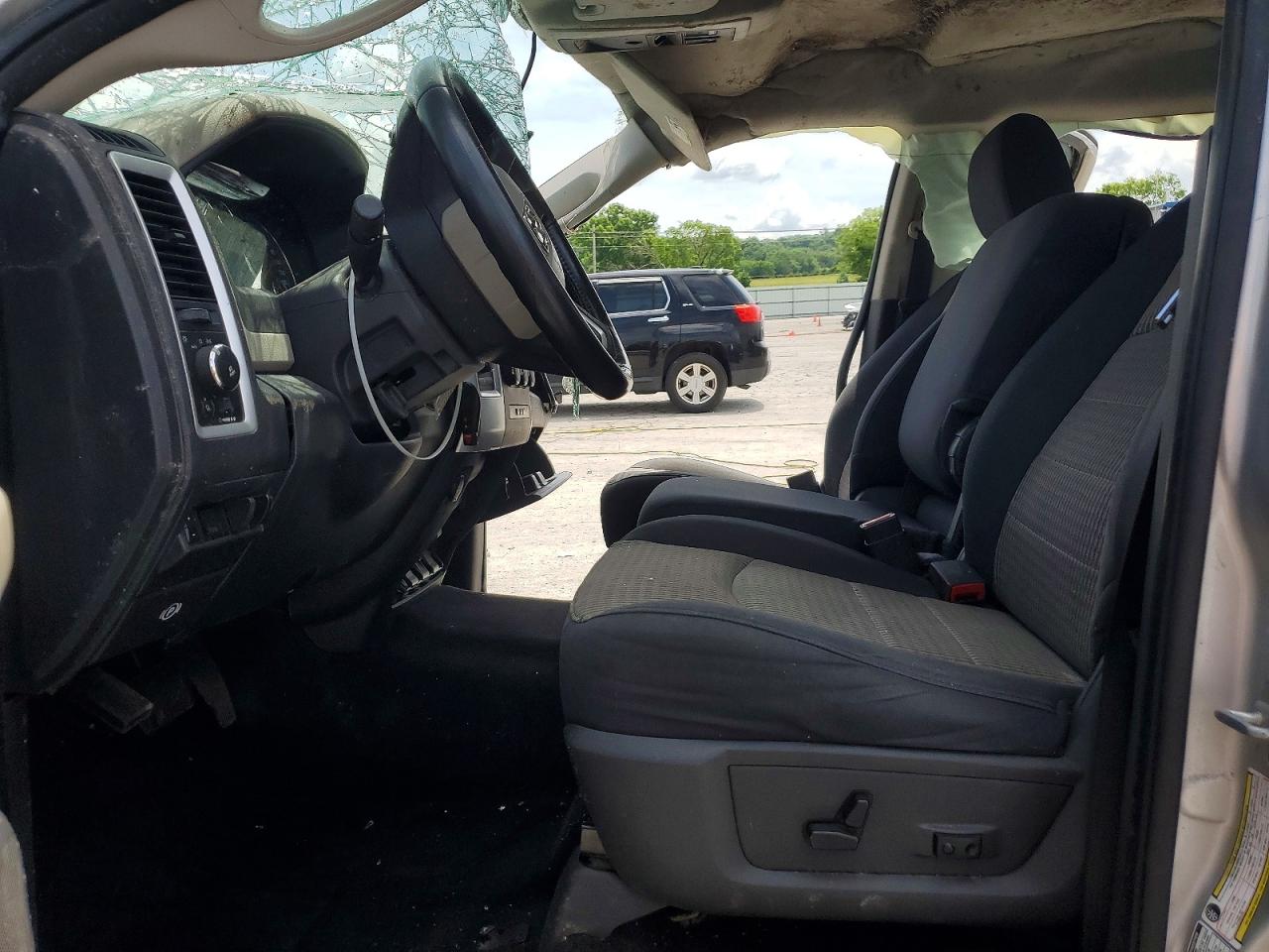 2011 Dodge Ram 2500 Silver vin: 3D7UT2CLXBG557531