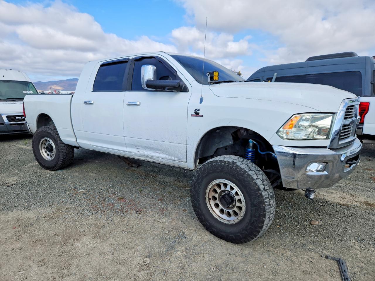 2011 Dodge Ram 2500 White vin: 3D7UT2HL0BG590031