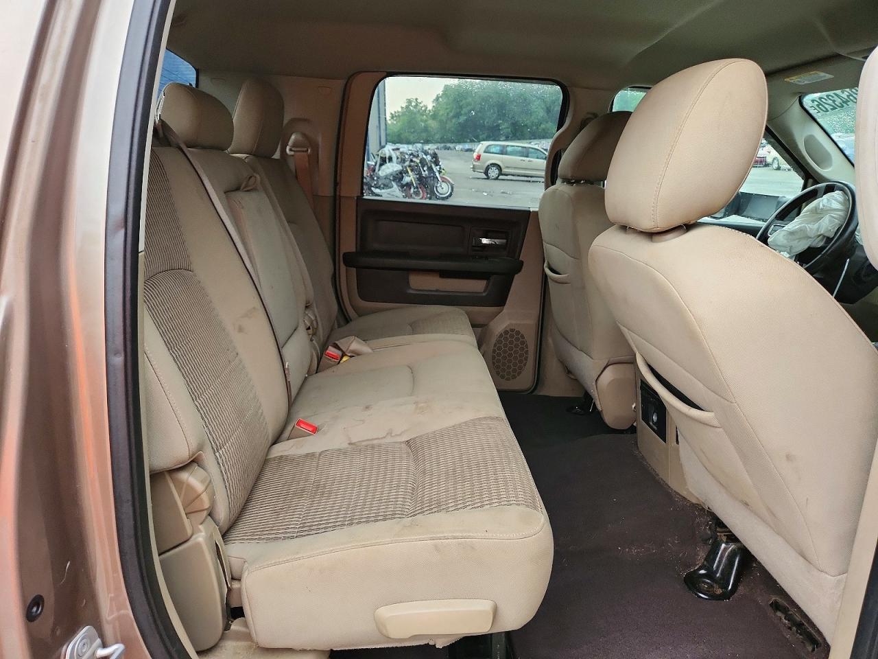 2010 Dodge Ram 2500 Beige vin: 3D7UT2HL6AG135022