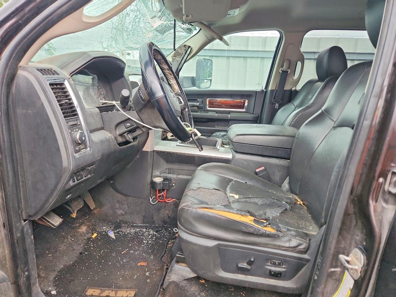 2011 Dodge Ram 2500 Black vin: 3D7UT2HL7BG552392