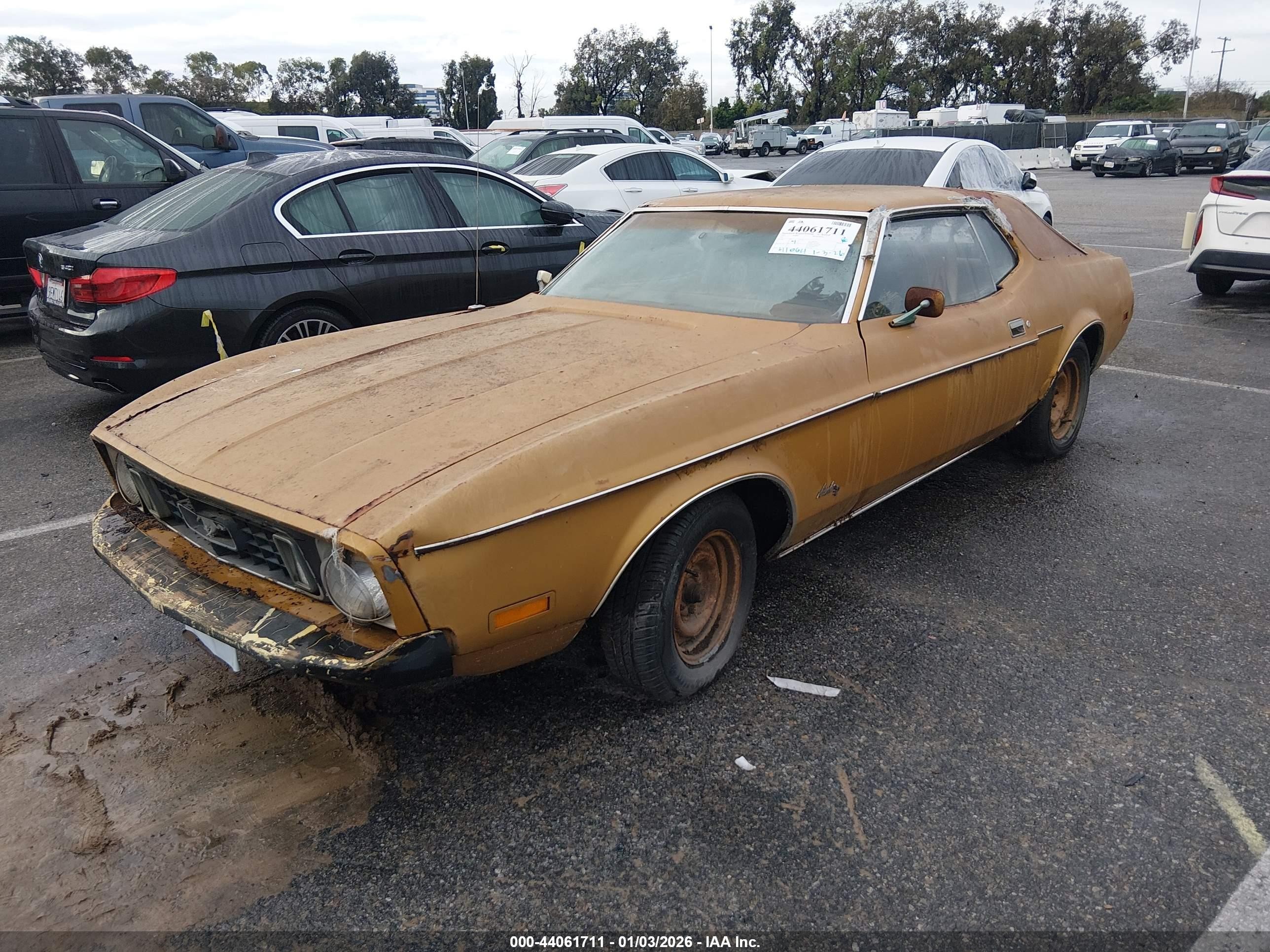 1973 Ford Mustang   Золотой vin: 3F01F186832      