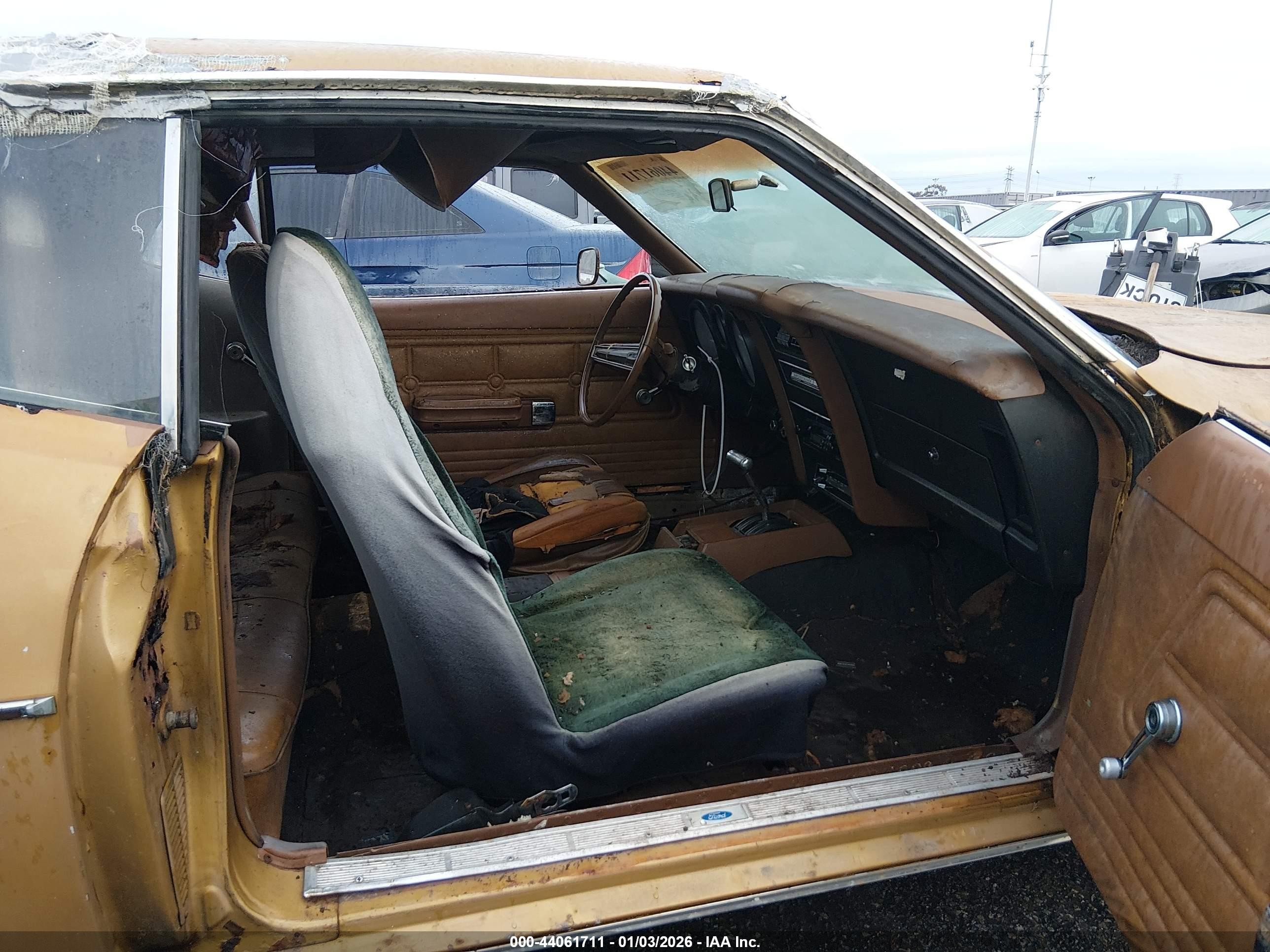1973 Ford Mustang   Золотой vin: 3F01F186832      