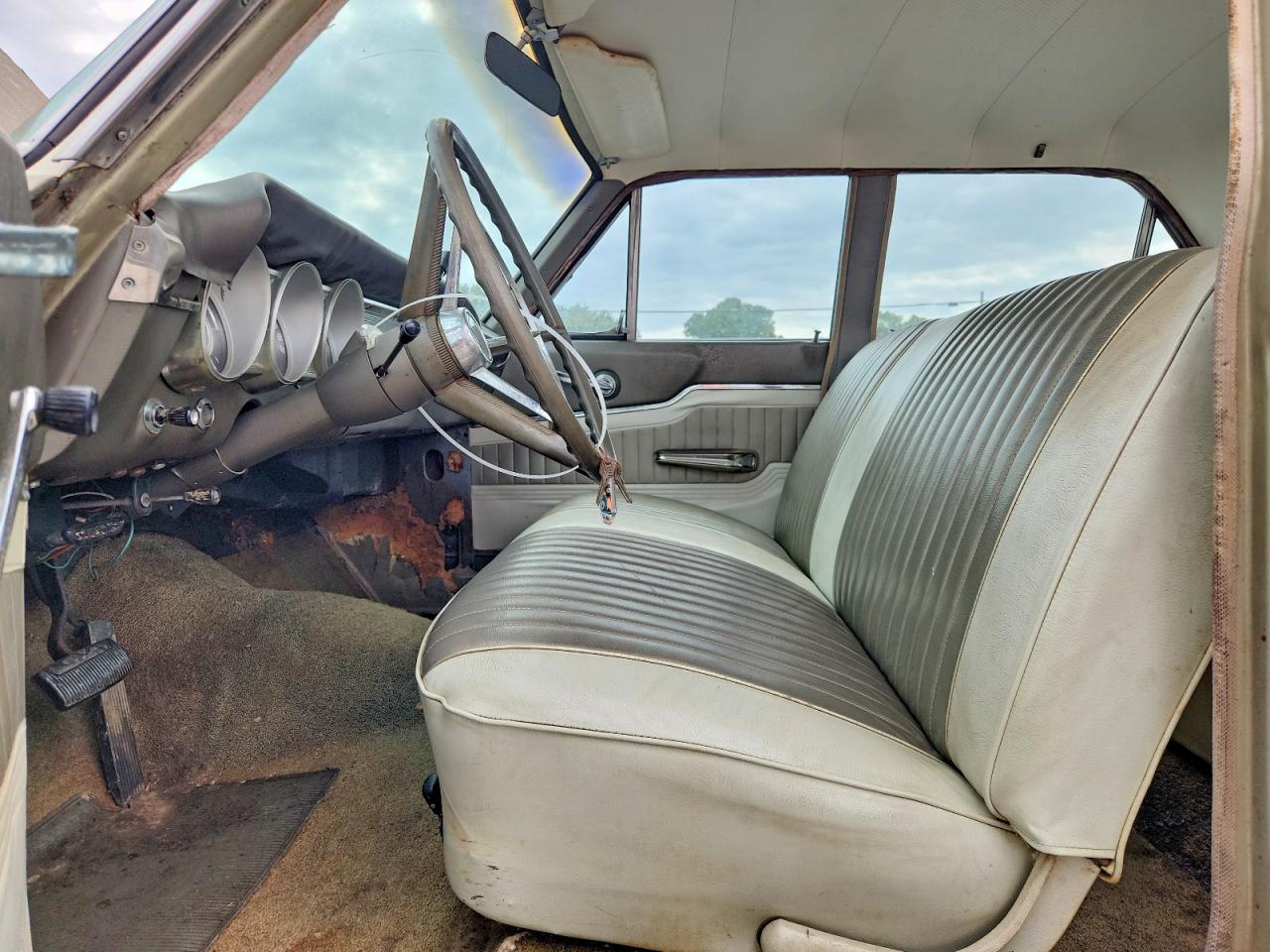 1963 Ford All Other Cream vin: 3F42L235156
