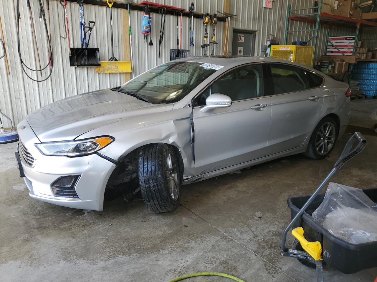 2019 Ford Fusion Sel Silver vin: 3FA6P0CD2KR253463 Damage: Left Head Lamp, Heavy Scratch, Replacement Required
