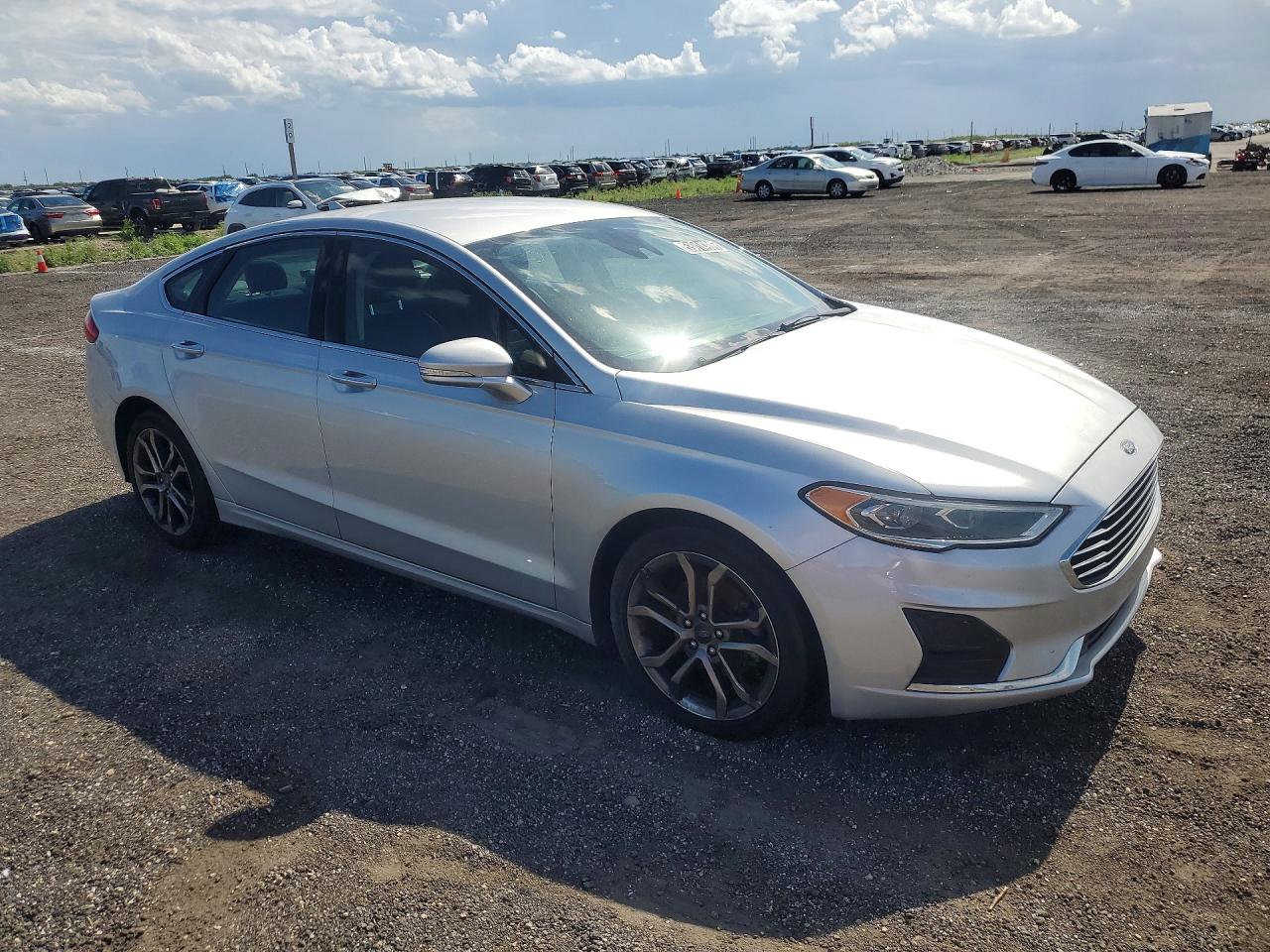 2019 Ford Fusion Sel Silver vin: 3FA6P0CD5KR237418