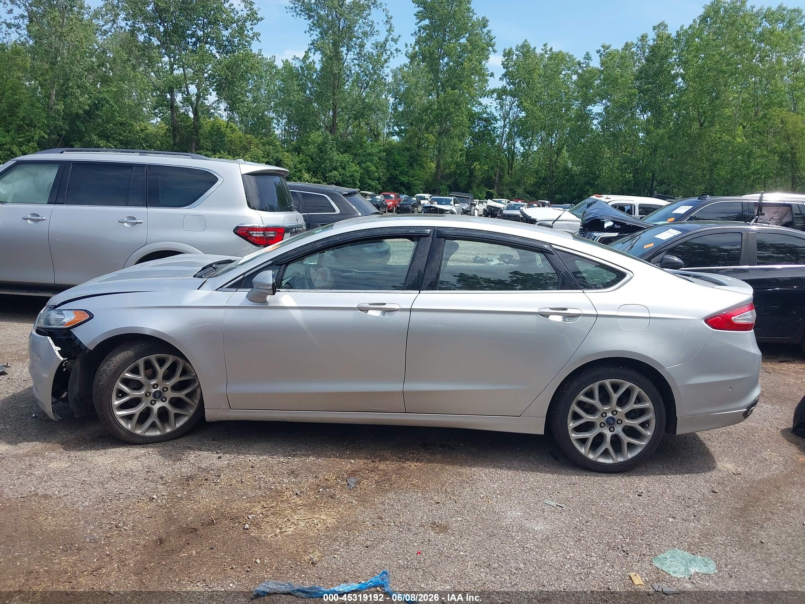 2014 Ford Fusion Titanium Серебряный vin: 3FA6P0D90ER313593