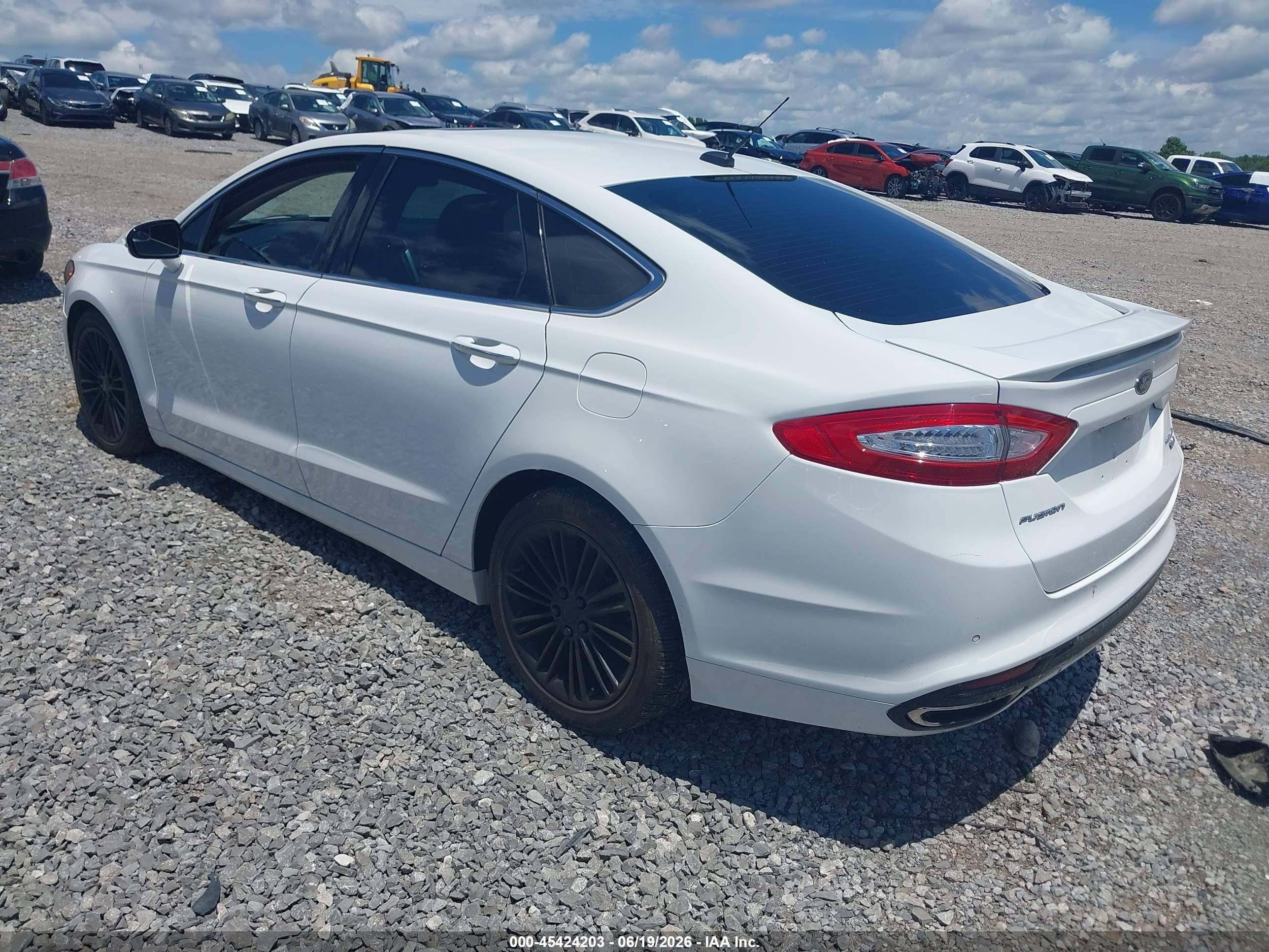2014 Ford Fusion Titanium White vin: 3FA6P0D91ER120255