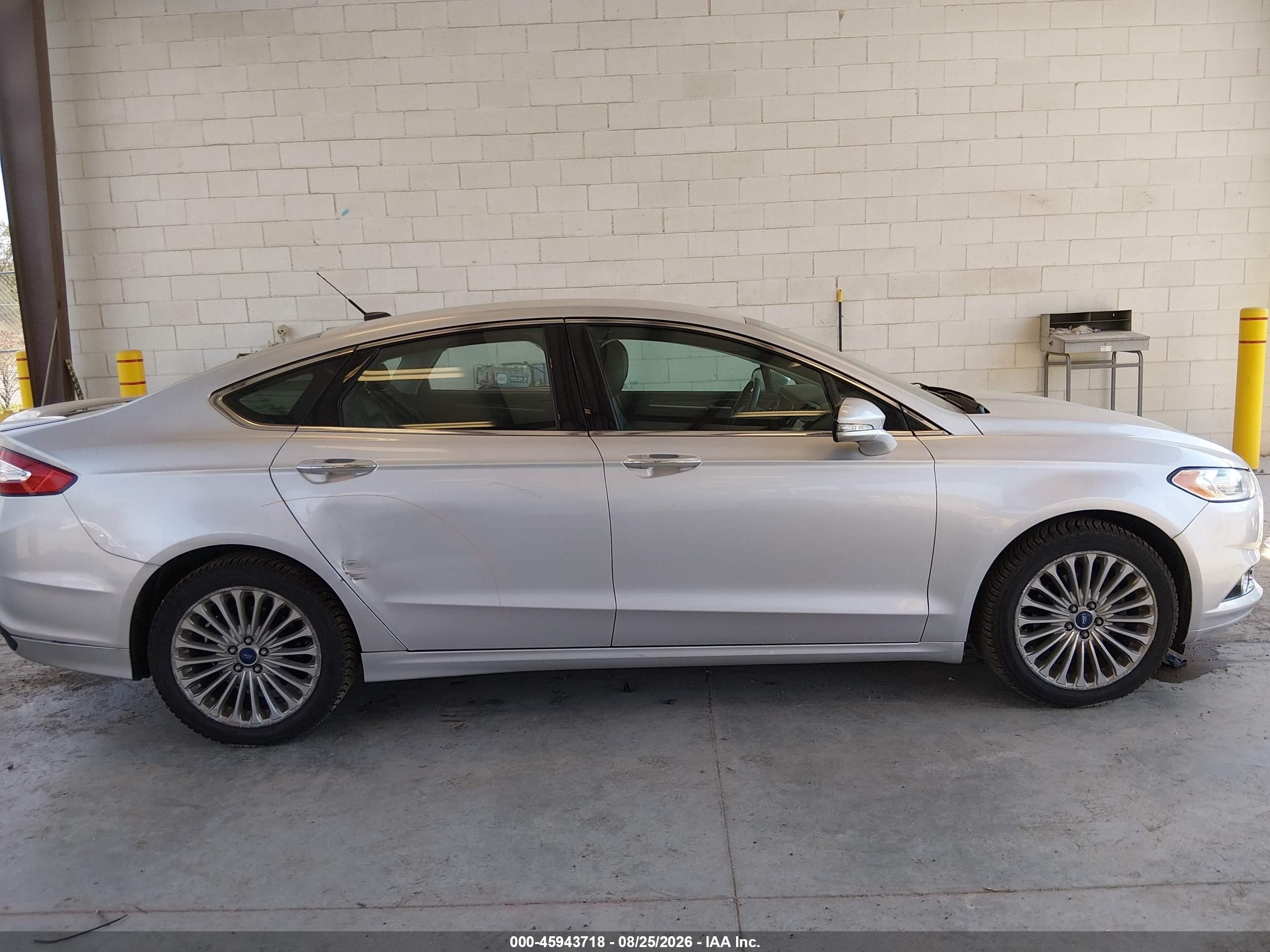 2014 Ford Fusion Titanium Silver vin: 3FA6P0D91ER360177