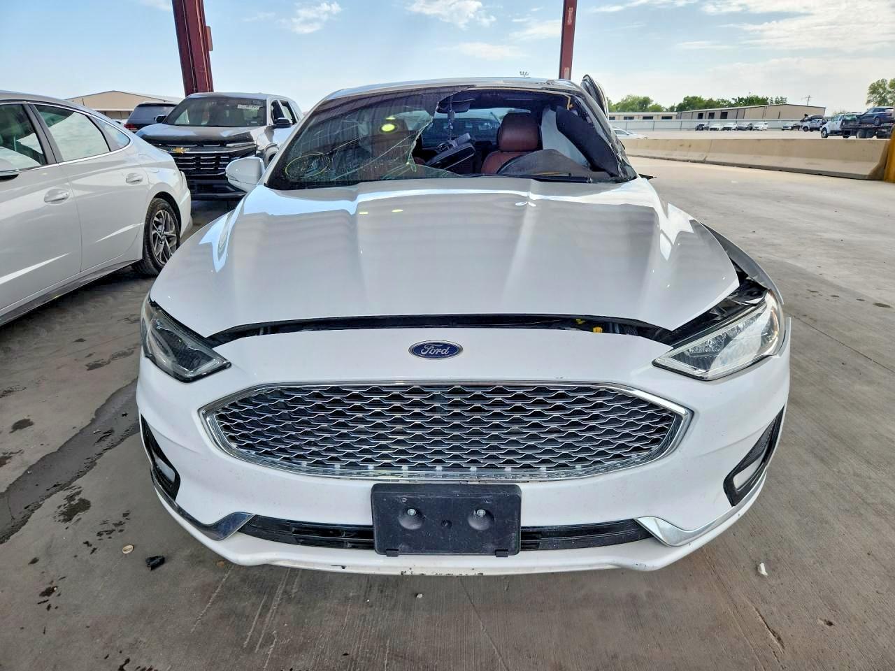 2019 Ford Fusion Titanium White vin: 3FA6P0D92KR153101