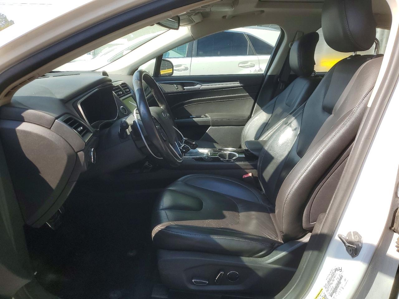 2013 Ford Fusion Titanium Белый vin: 3FA6P0D93DR232408