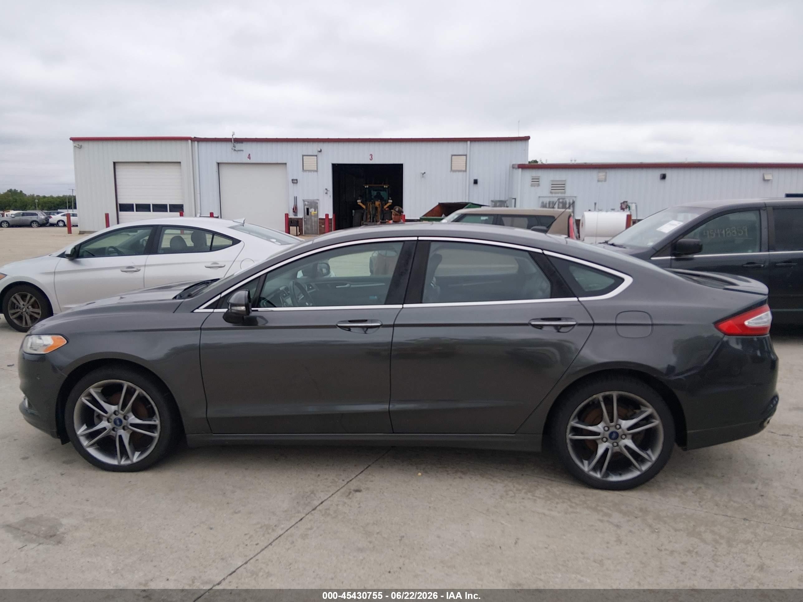 2015 Ford Fusion Titanium Серый vin: 3FA6P0D93F4126382