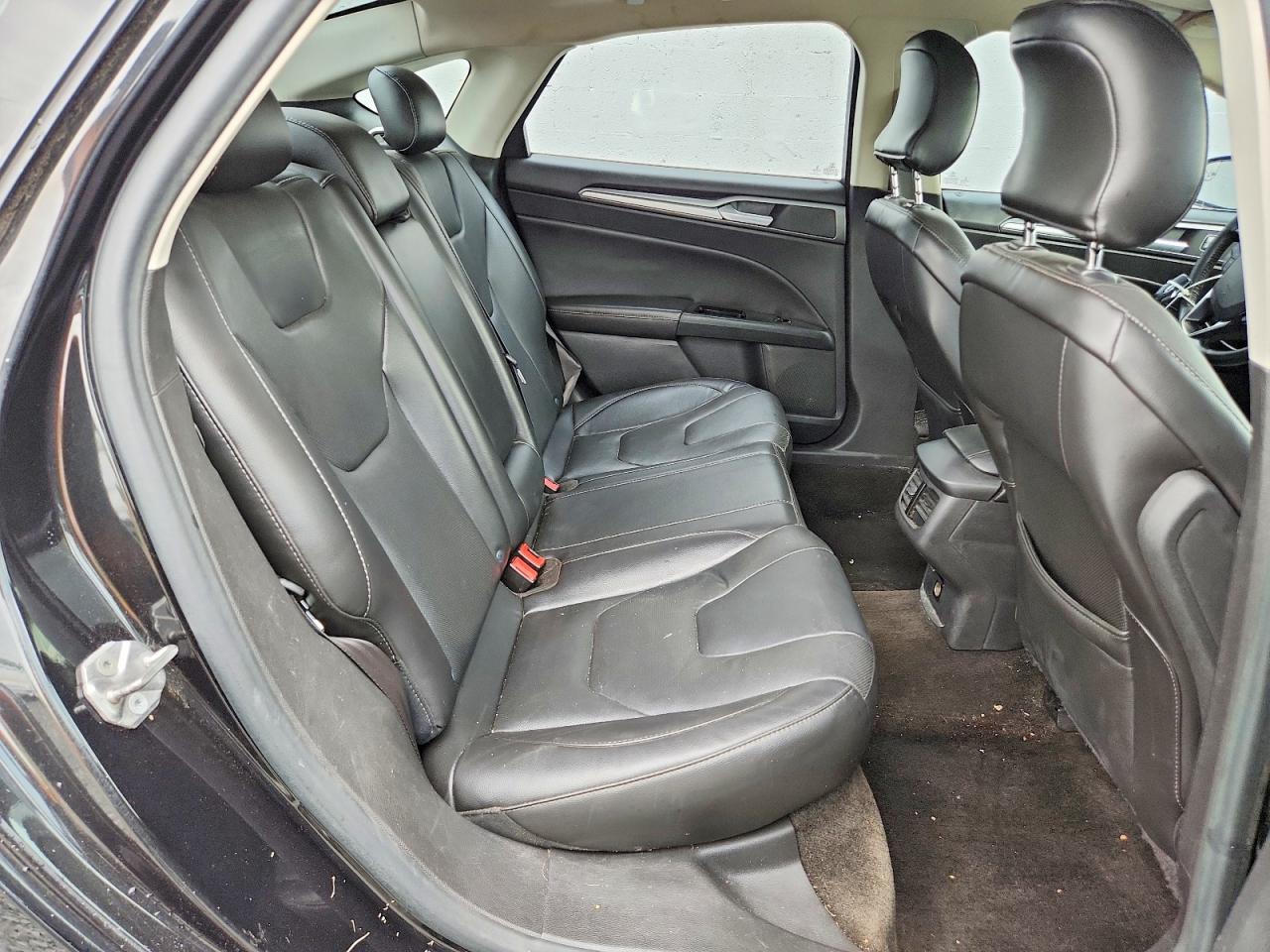 2015 Ford Fusion Titanium Черный vin: 3FA6P0D93FR176148