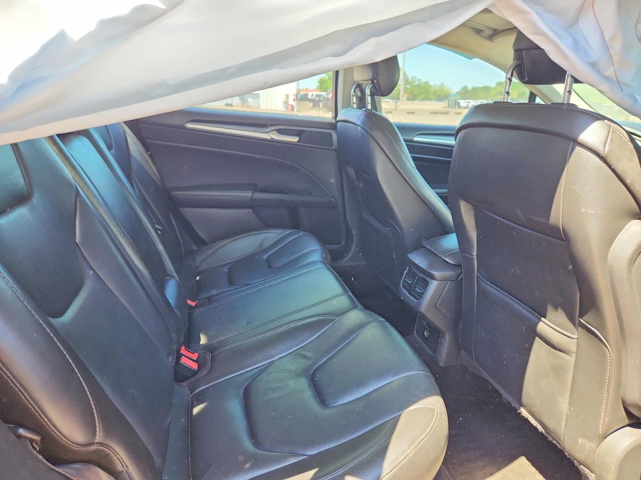2015 Ford Fusion Titanium Burgundy vin: 3FA6P0D93FR260597