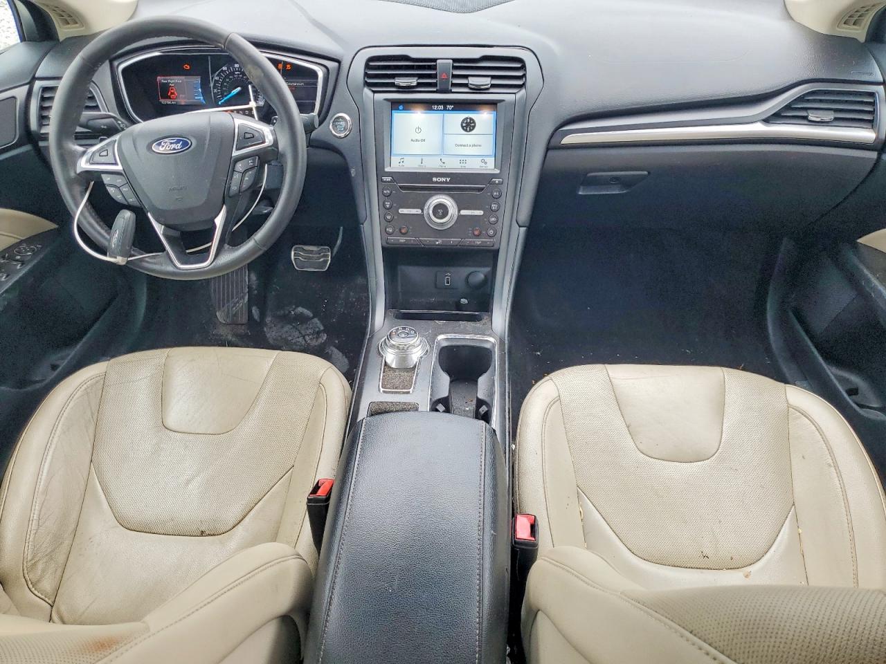 2018 Ford Fusion Titanium White vin: 3FA6P0D93JR131669