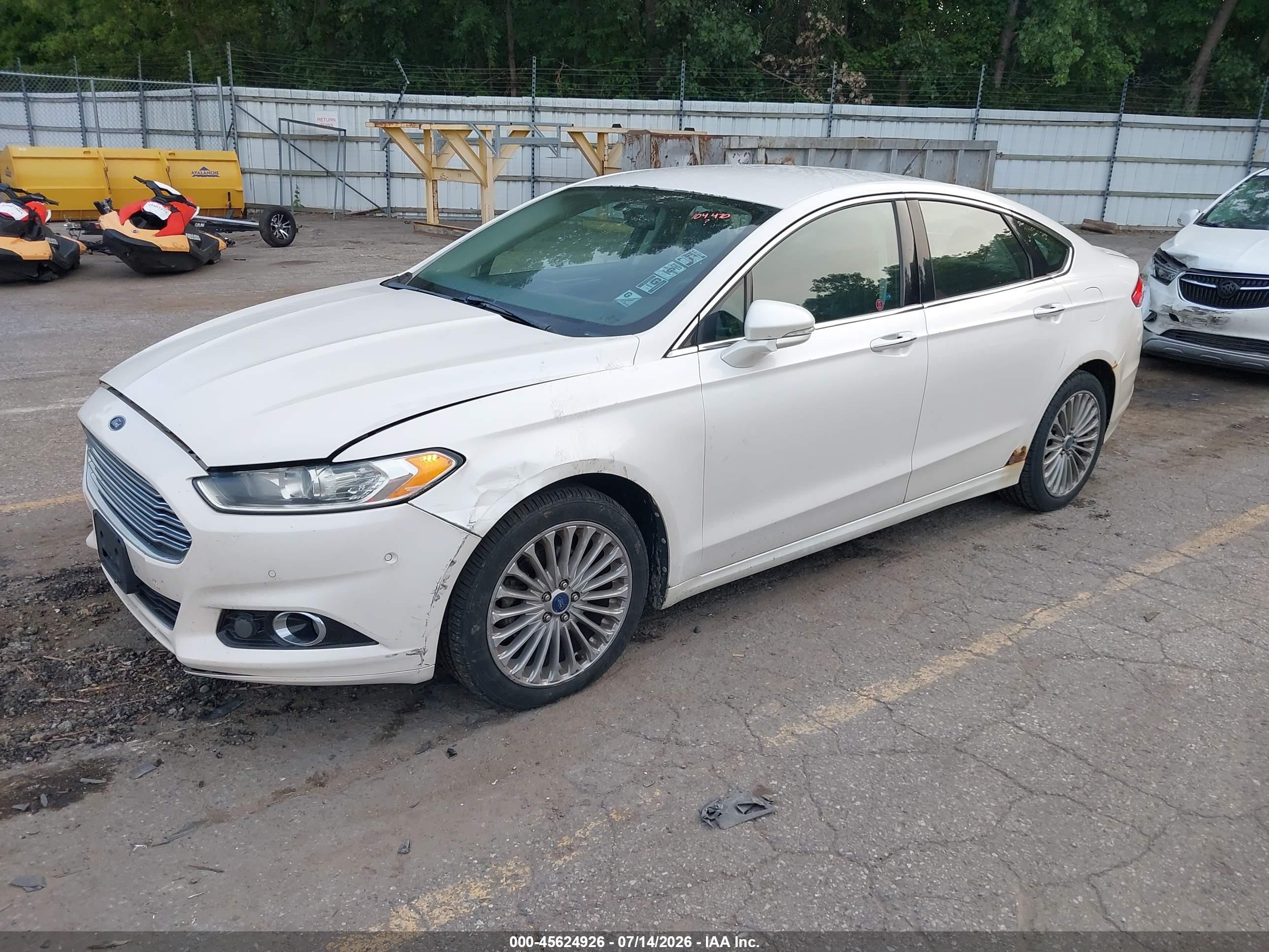 2013 Ford Fusion Titanium White vin: 3FA6P0D94DR104470