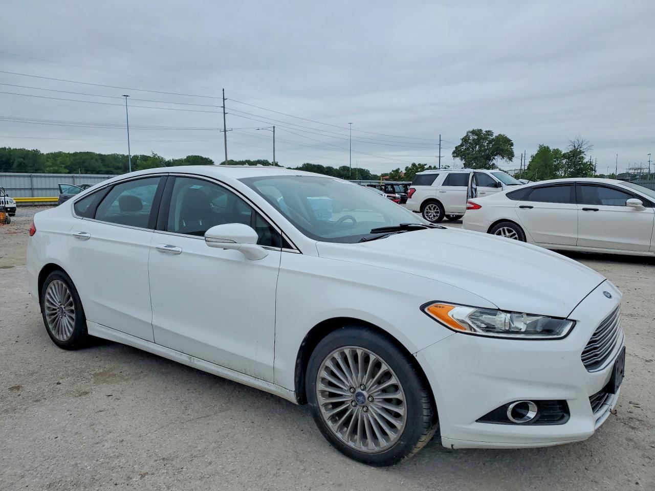 2013 Ford Fusion Titanium White vin: 3FA6P0D94DR119504