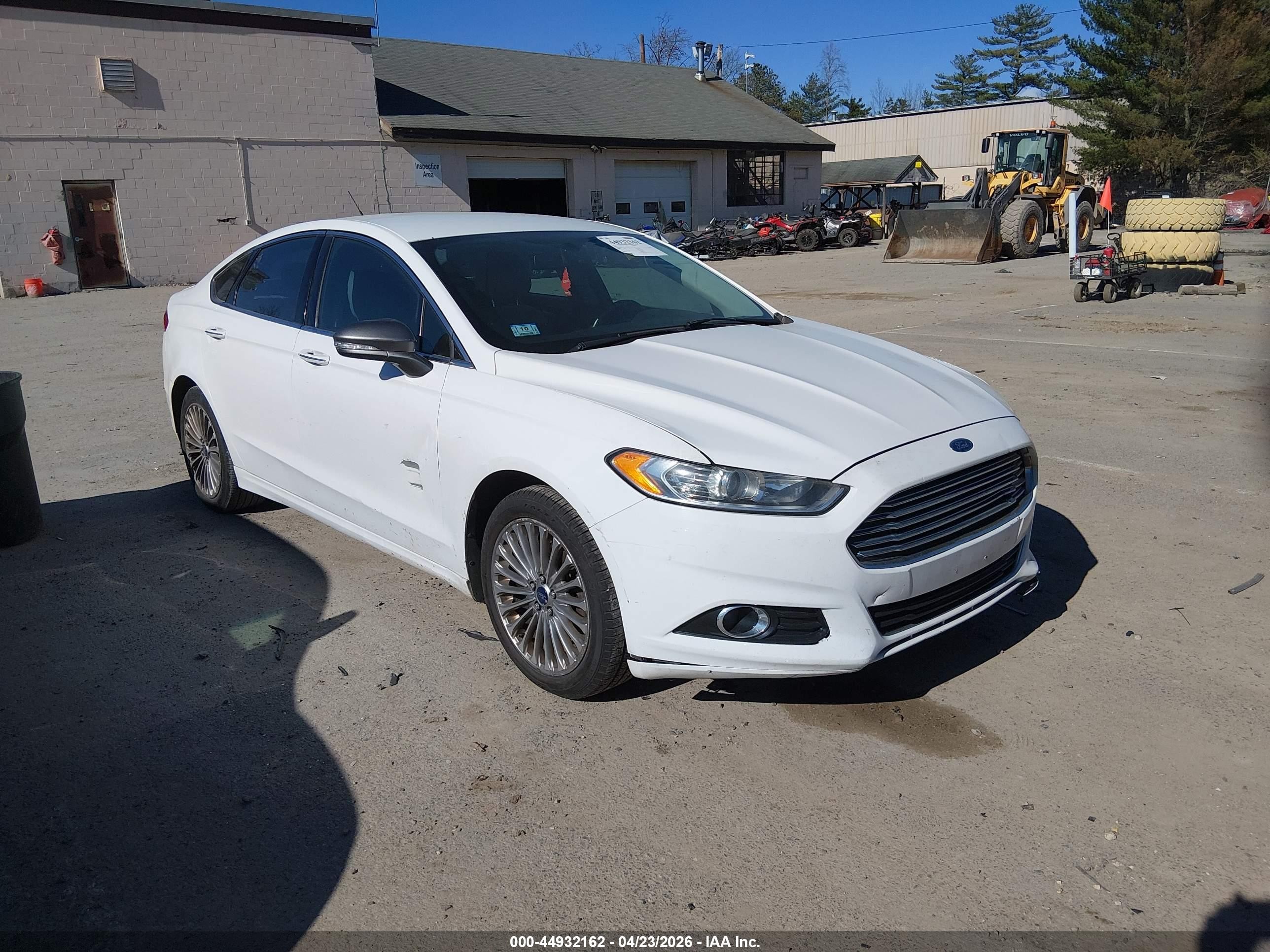 2014 Ford Fusion Titanium White vin: 3FA6P0D95ER260342