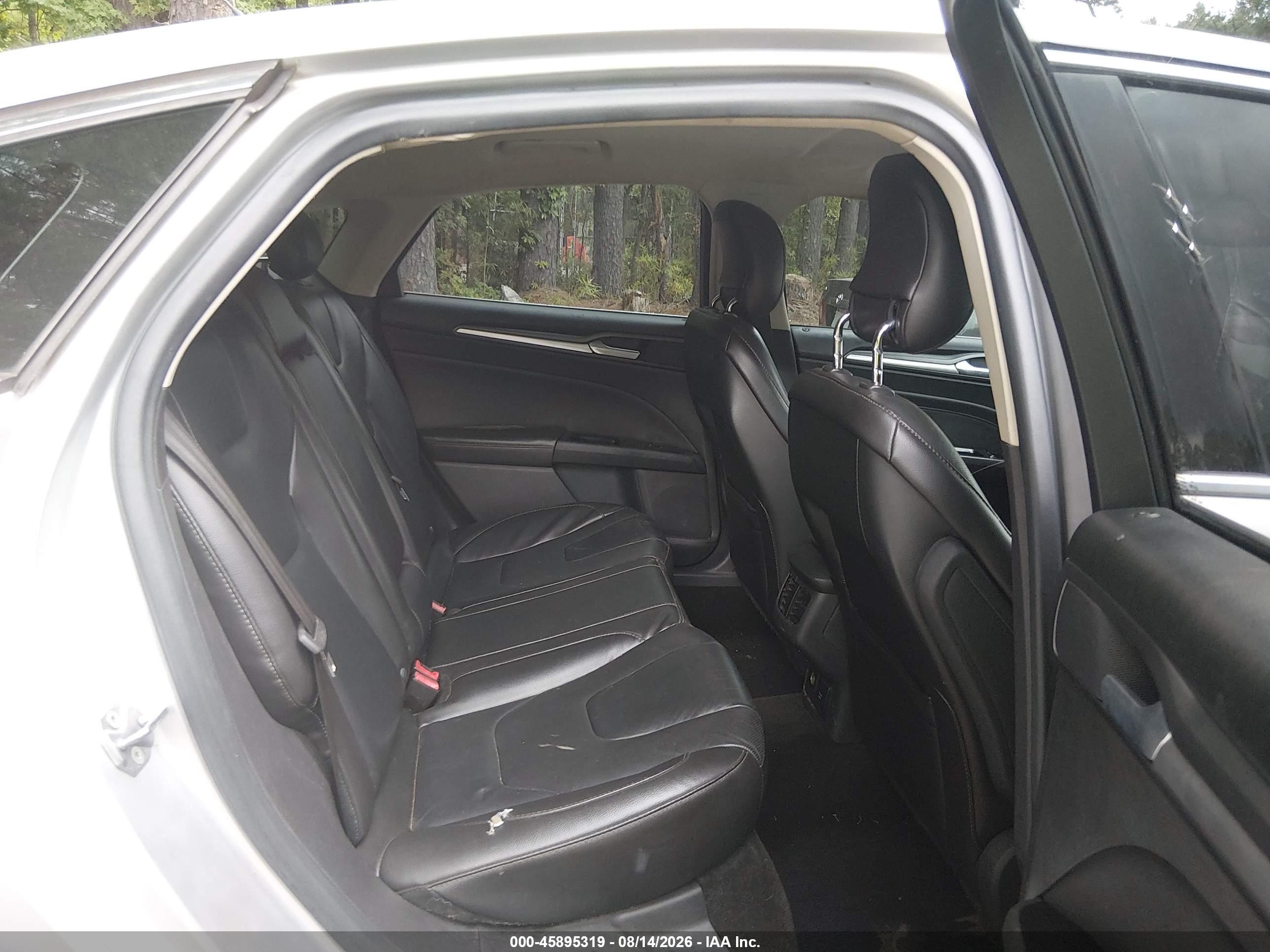 2013 Ford Fusion Titanium Серебряный vin: 3FA6P0D96DR198142