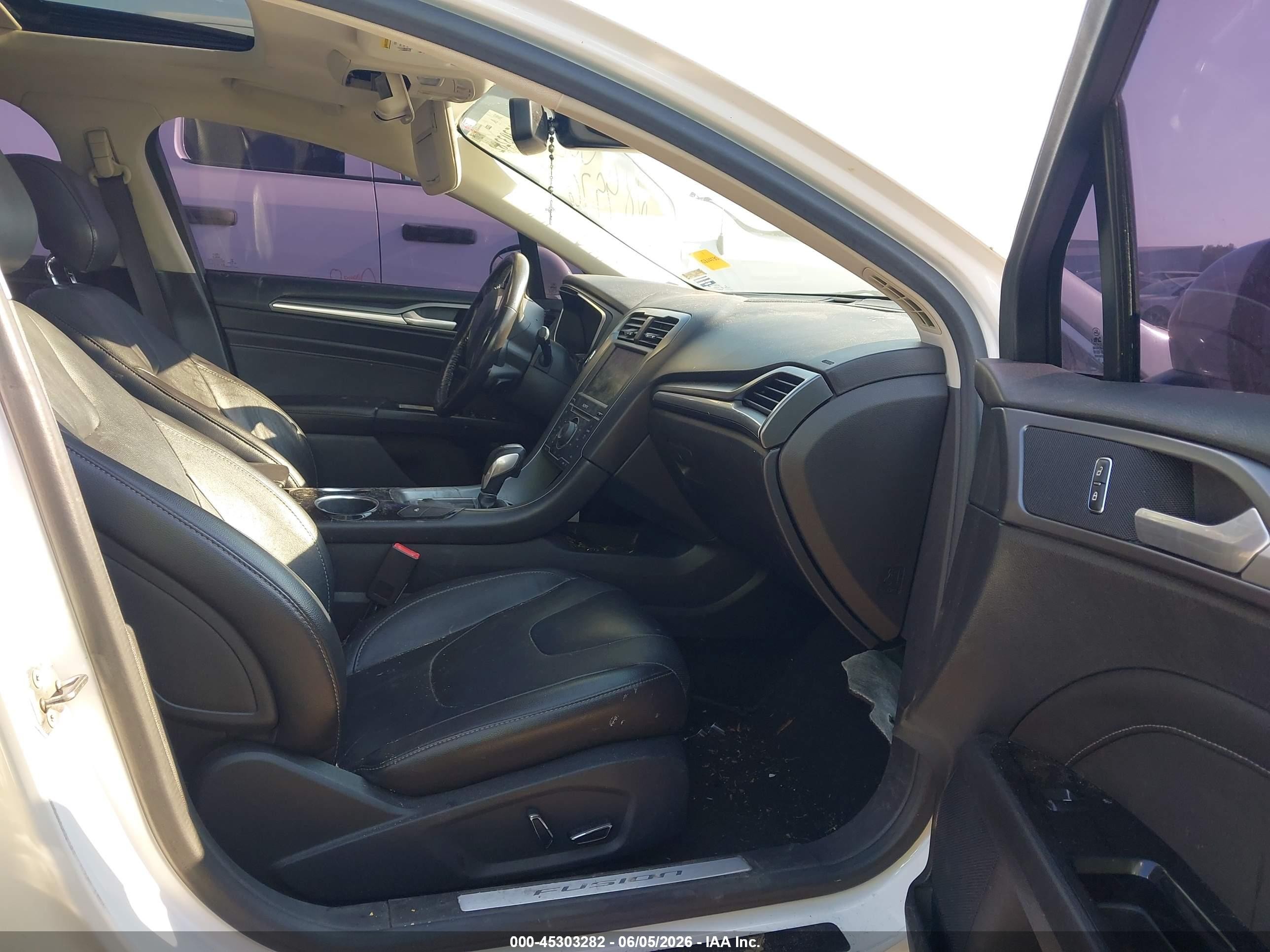2013 Ford Fusion Titanium White vin: 3FA6P0D96DR289976