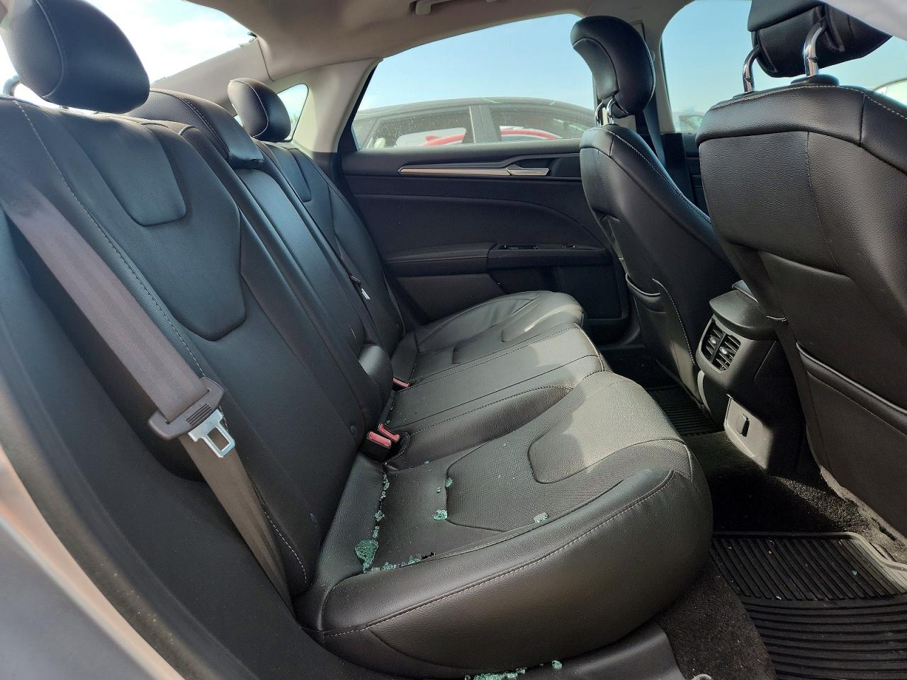 2014 Ford Fusion Titanium Silver vin: 3FA6P0D96ER327546