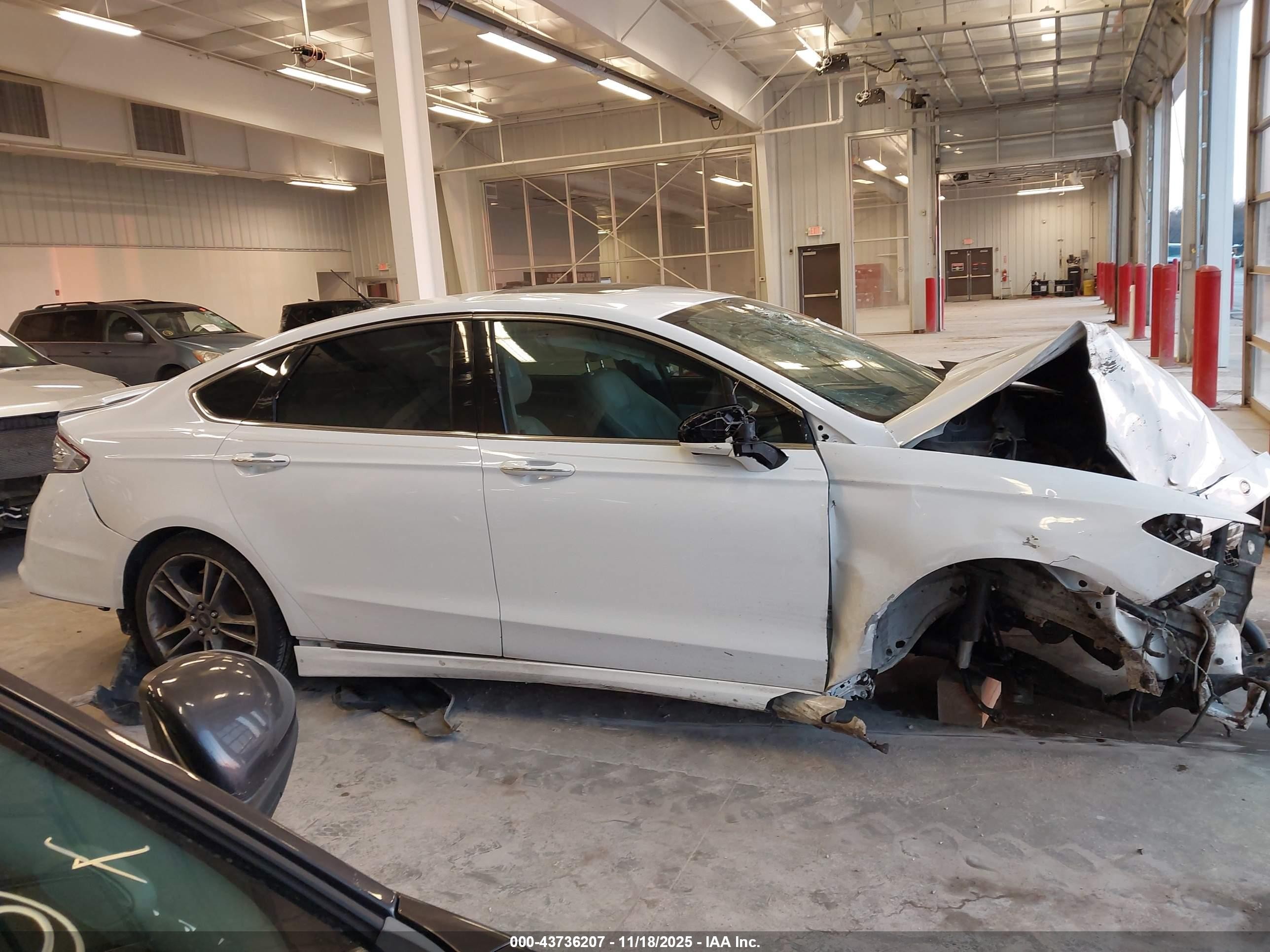2014 Ford Fusion Titanium White vin: 3FA6P0D97ER219565