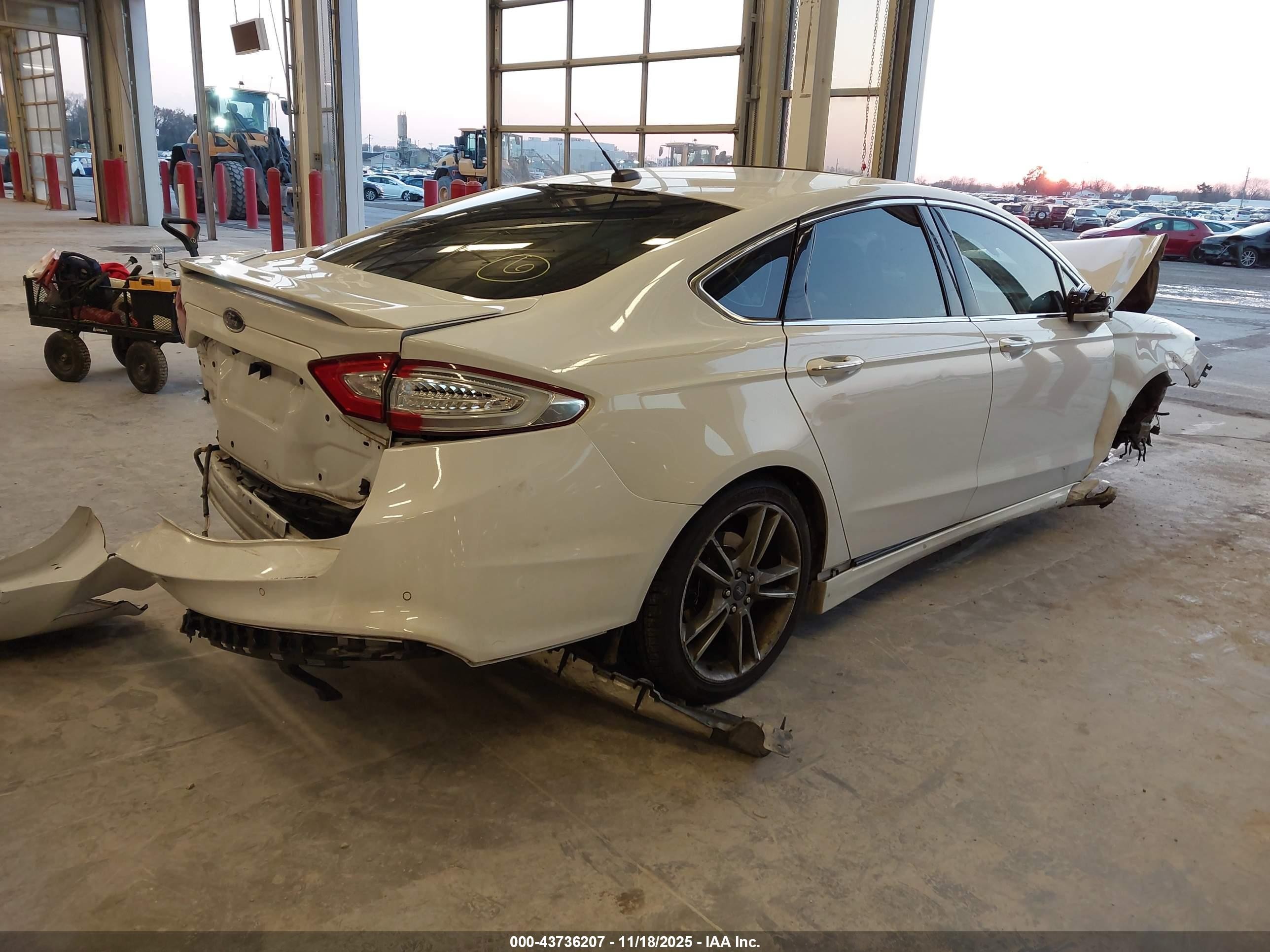 2014 Ford Fusion Titanium White vin: 3FA6P0D97ER219565